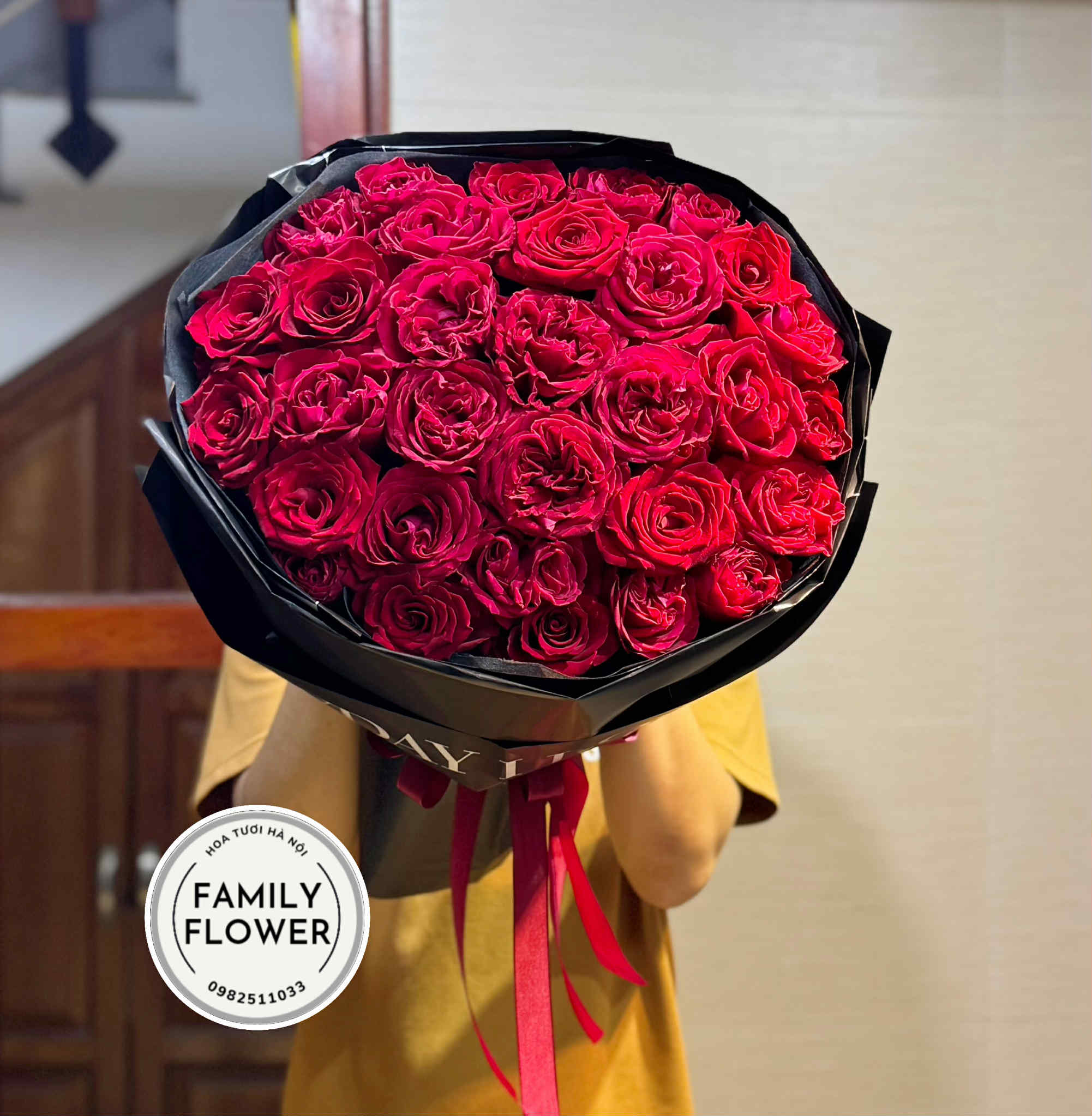 Bó hoa hồng đỏ tặng bạn gái ở quận Tây Hồ ! Hoa hồng đỏ Hà Nội