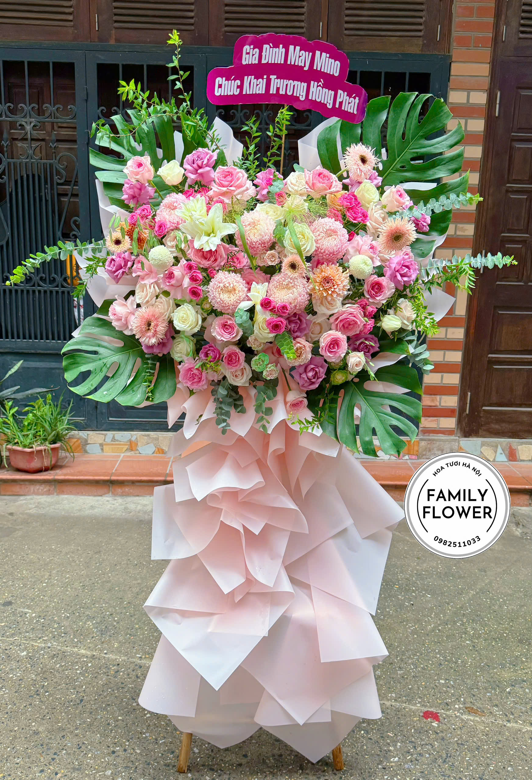 Hoa khai trương ! Kệ hoa chúc mừng khai trương ! Family flower  giao hoa nhanh Hà Nội