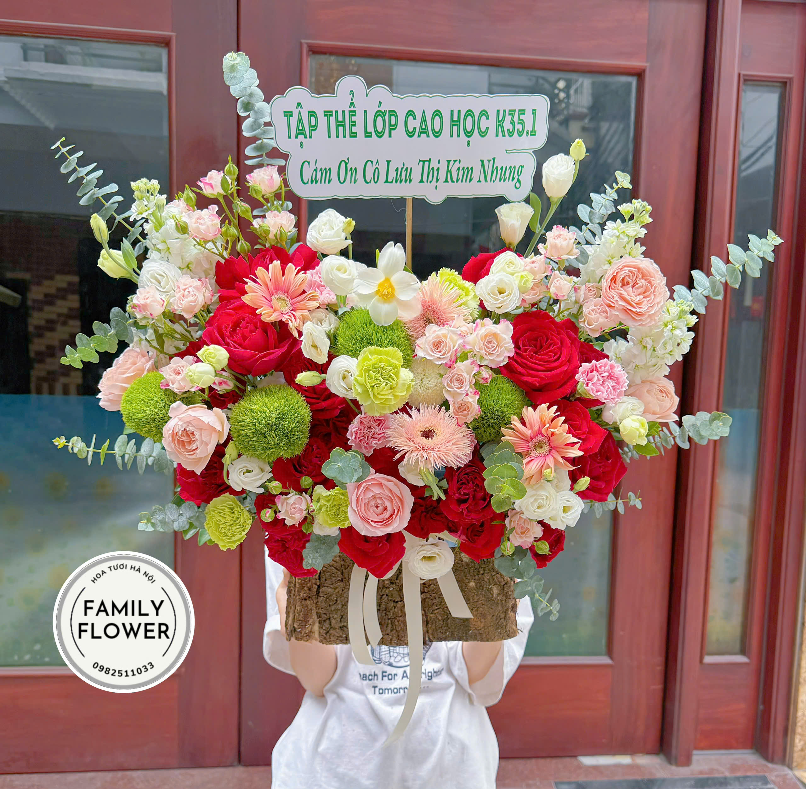 Family Flower – Mẫu Lẵng Hoa Chúc Mừng Sang Trọng, Giao Hoa Hỏa Tốc