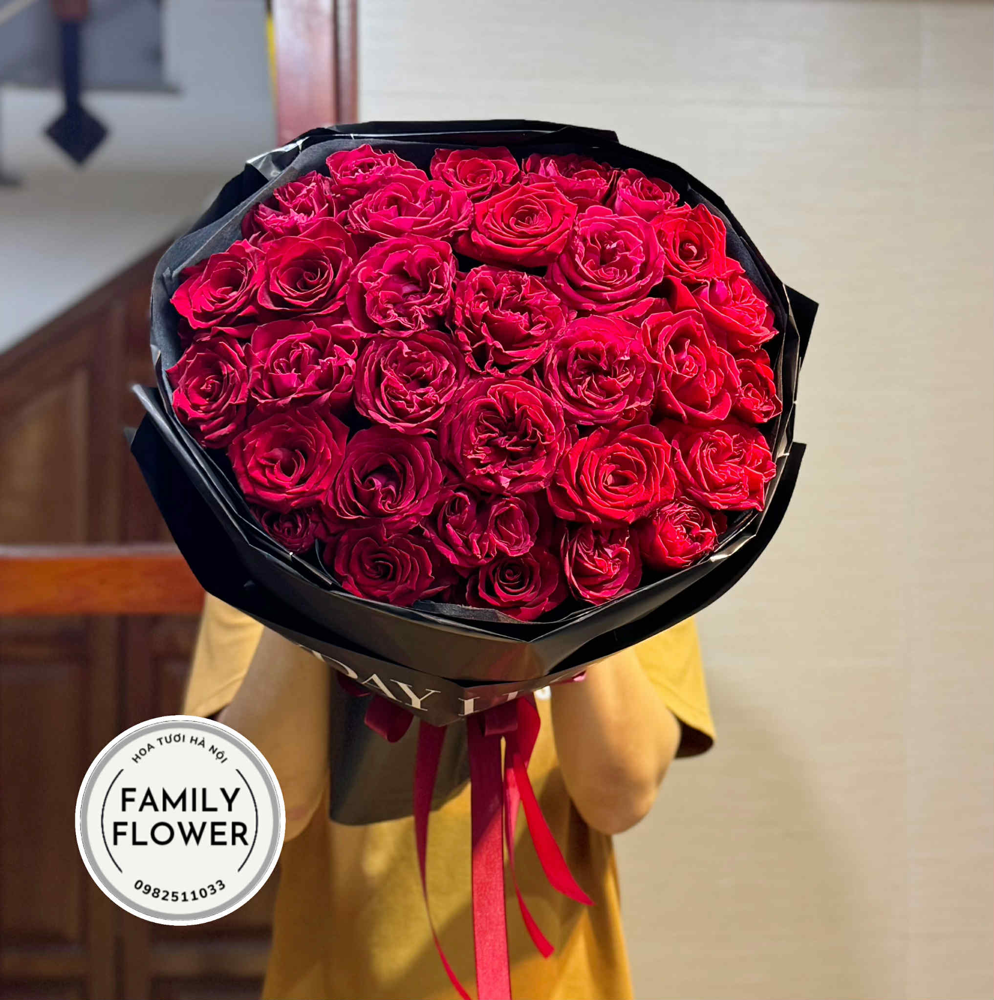 Bó hoa hồng đỏ tặng bạn gái ở quận Tây Hồ ! Hoa hồng đỏ Hà Nội