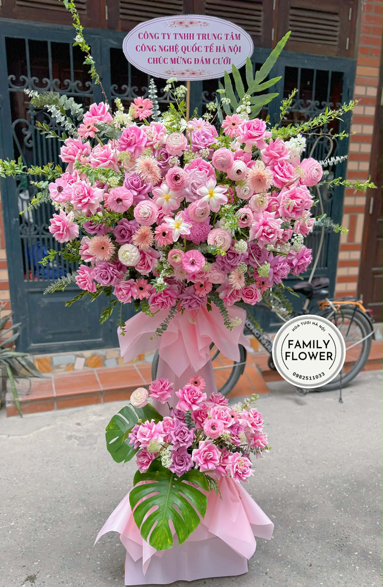 Kệ hoa chúc mừng khai trương ! Hoa hội nghị ! Family flower ! Hoa khai trương Hà Nội