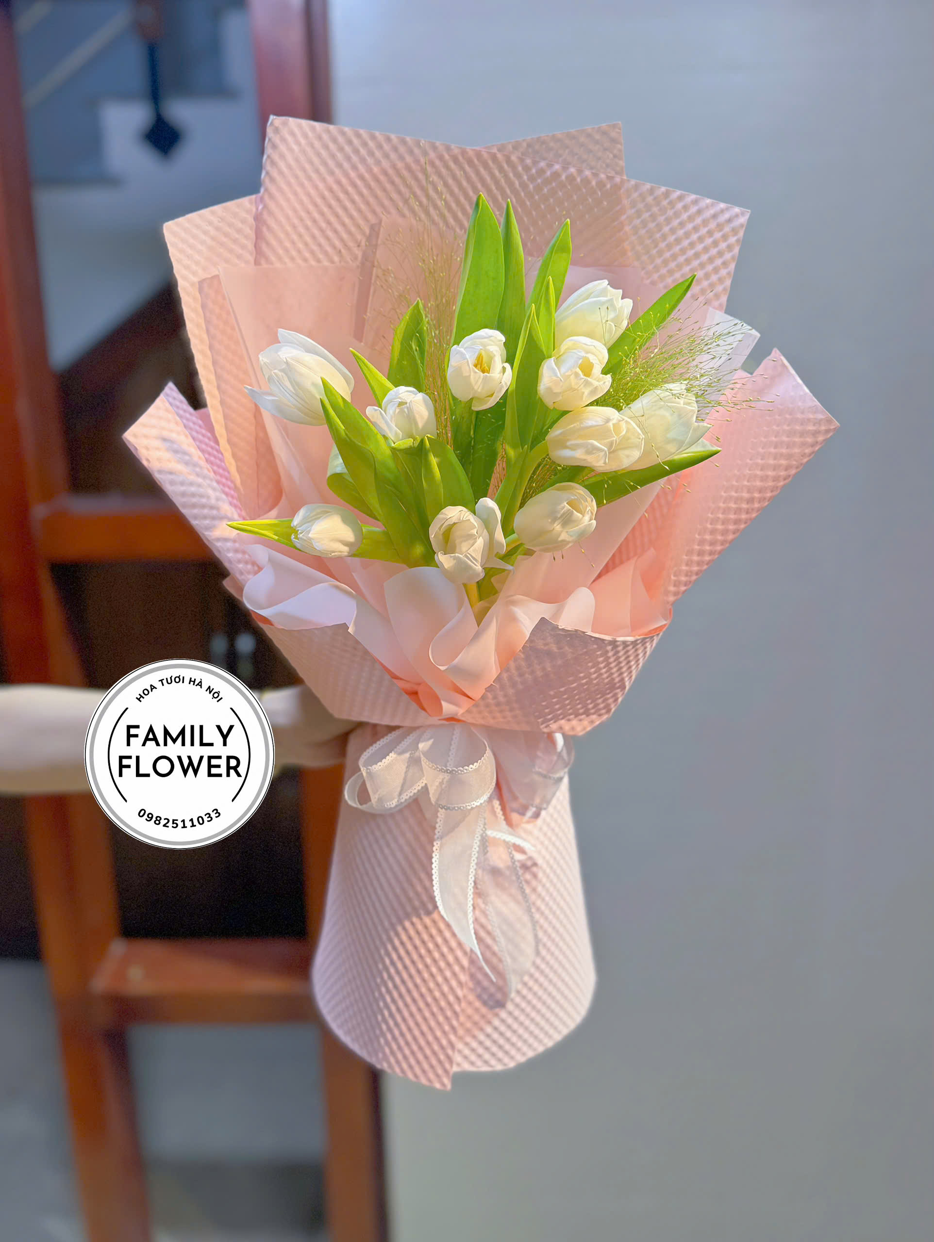 Bó hoa tulip trắng tặng bạn gái ! Giao hoa nhanh Hà Nội