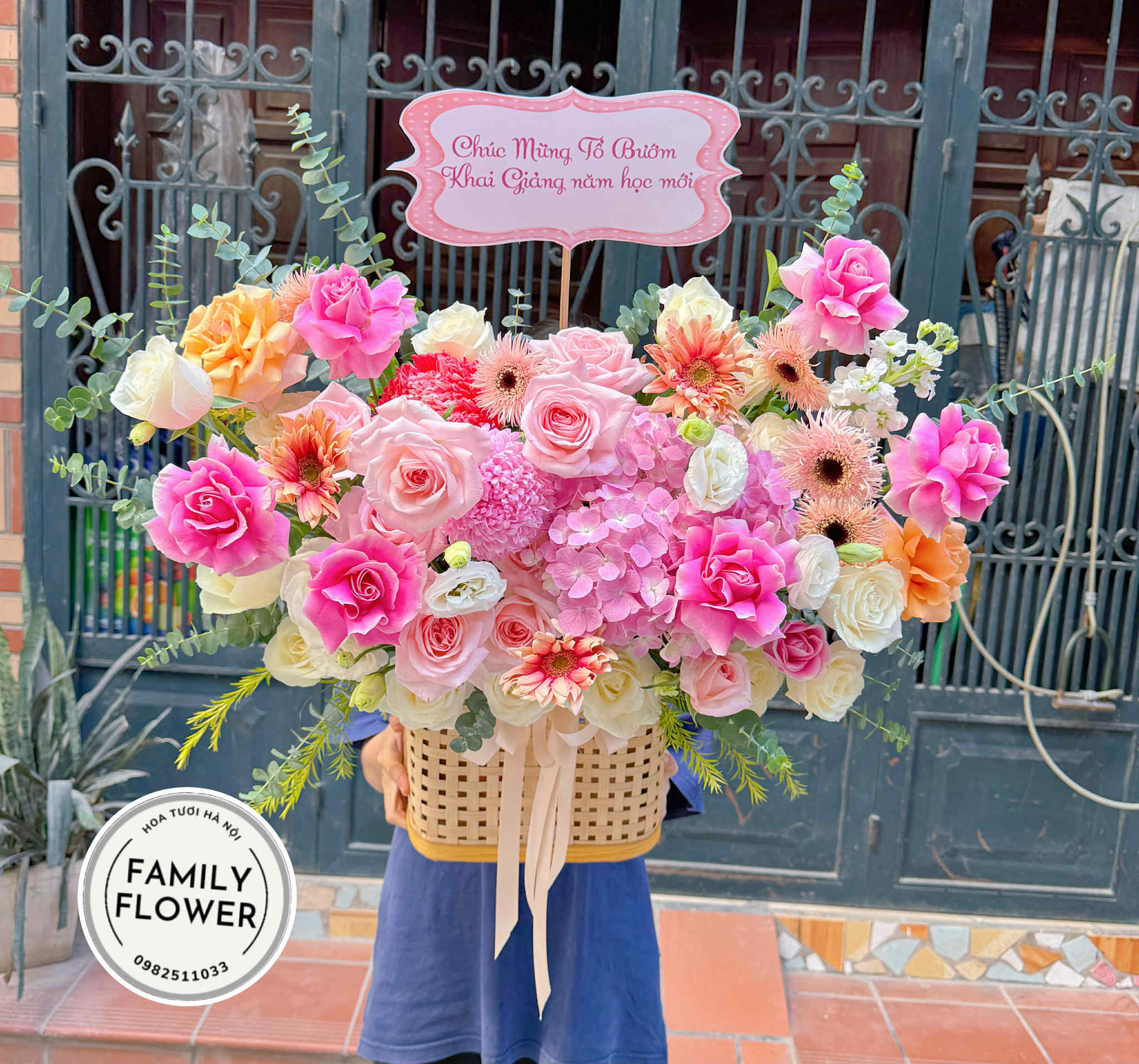 Lẵng hoa chúc mừng năm học mới ở Hà Nội ! Hoa chúc mừng năm học mới