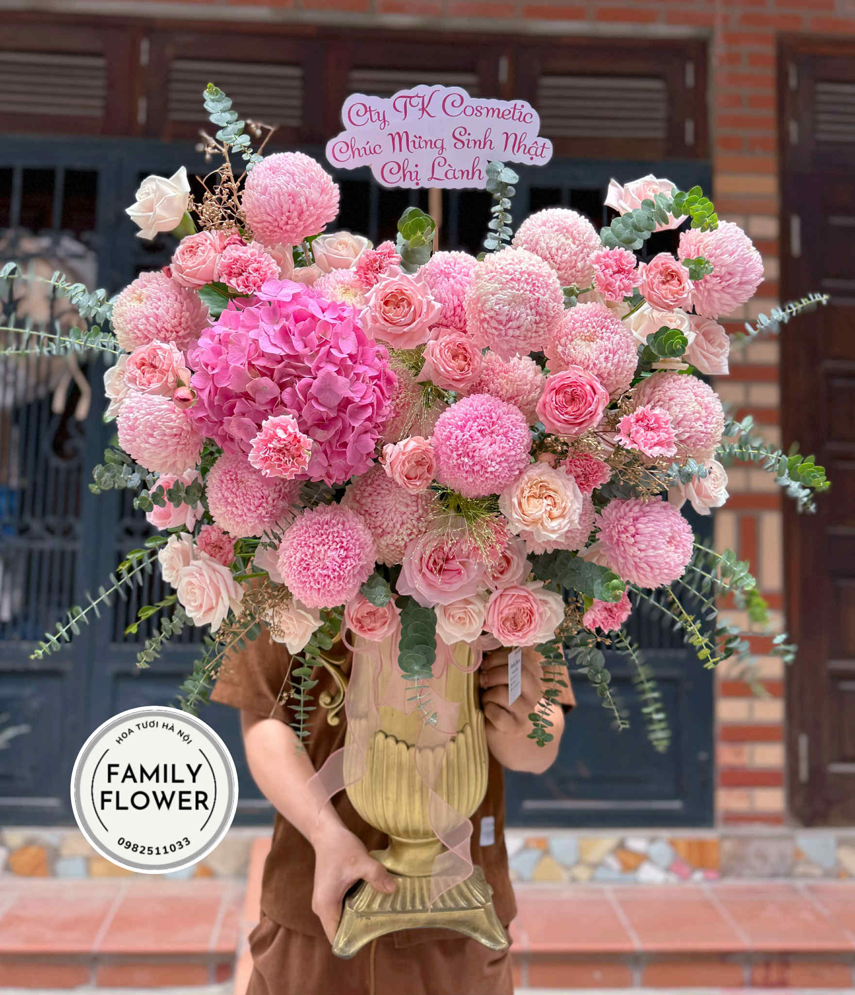 Bình hoa tone hồng tặng sinh nhật sếp , đối tác quan trọng ở quận Cầu Giấy Hà Nội