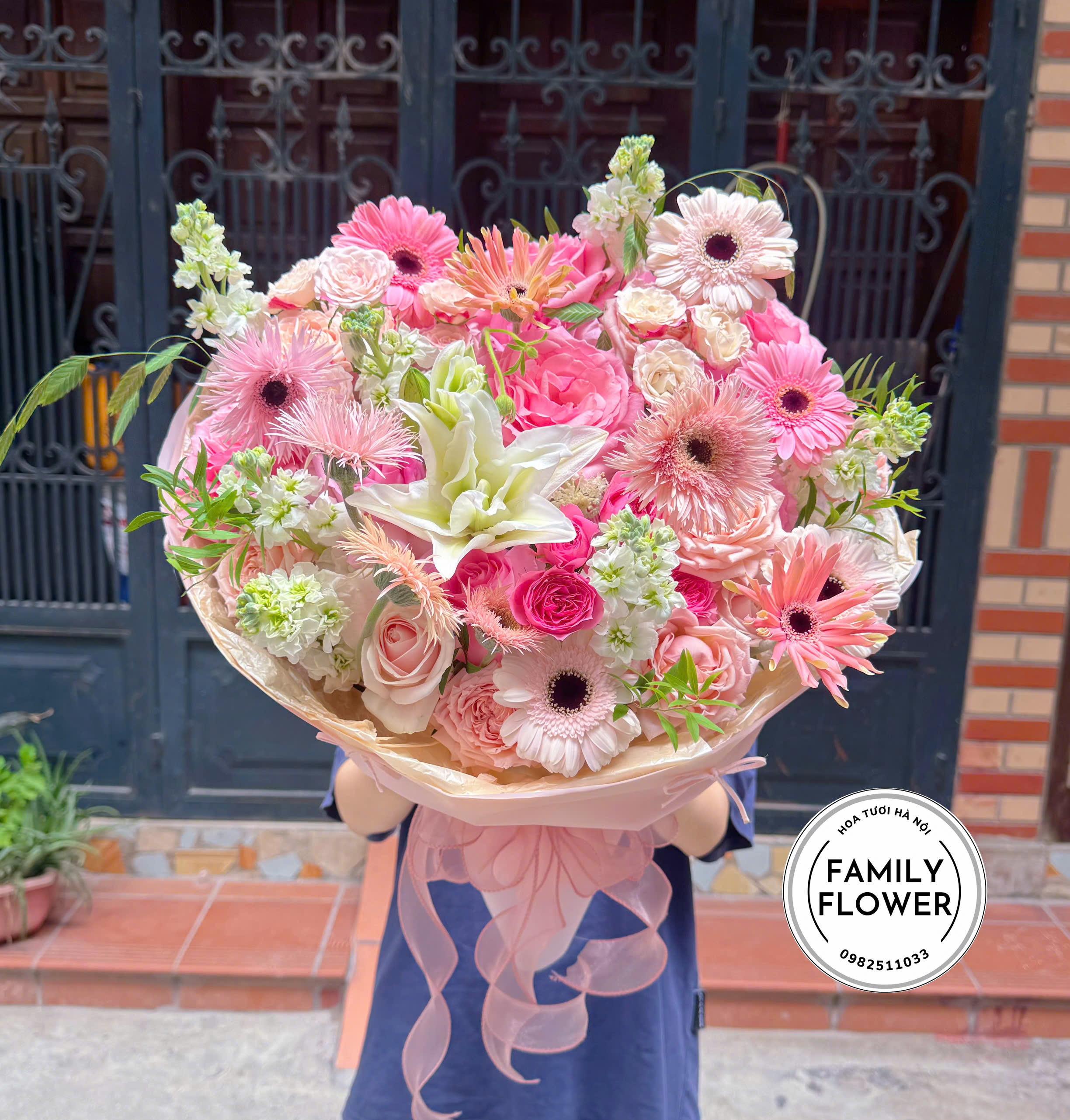 Bó Hoa 20/10 Hà Nội – Hoa Tươi Chúc Mừng Ngày Phụ Nữ Việt Nam | Family Flower