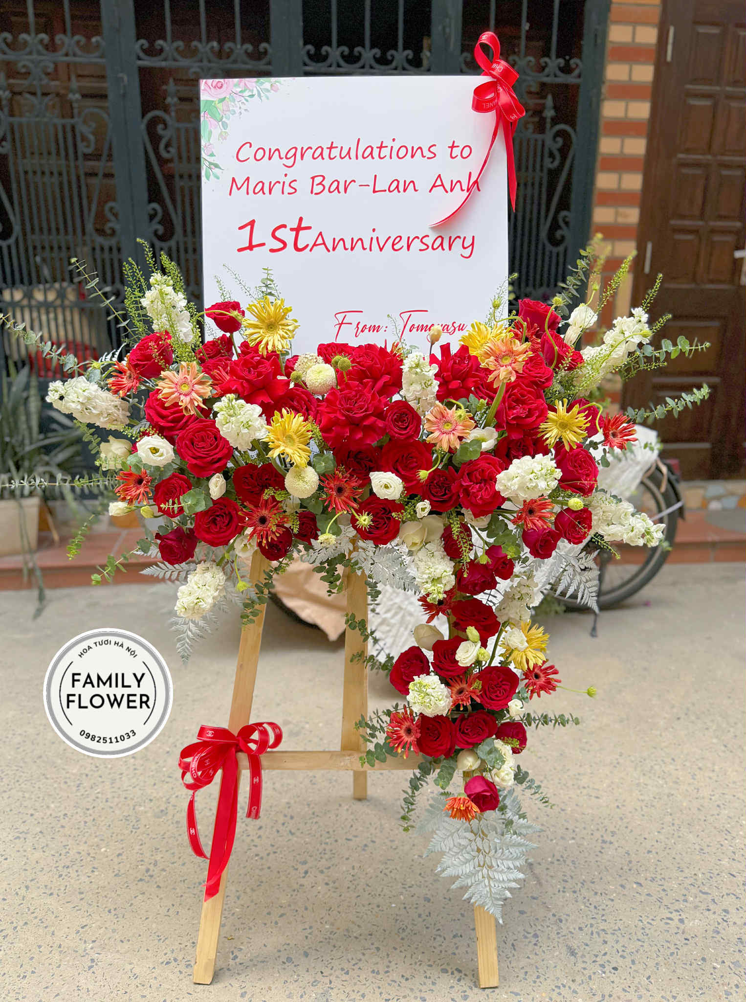 Kệ hoa khung tranh tặng sinh nhật quận Cầu Giấy , Đống Đa Hà Nội! Hoa tươi Hà Nội !