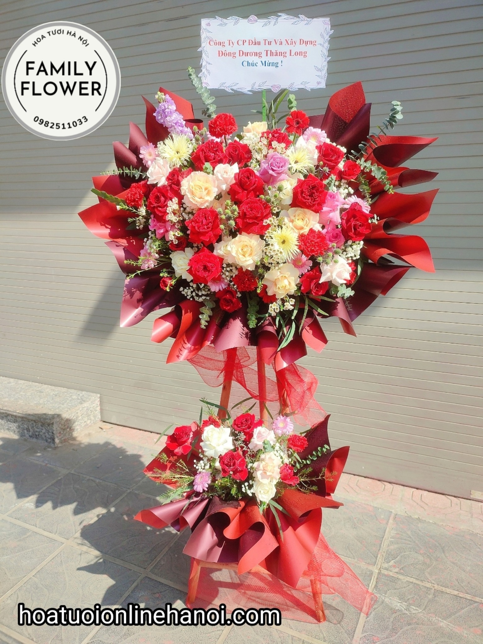 Hoa chúc mừng . Kệ hoa  đỏ 2 tầng chúc mừng sự kiện , hội nghị đẹp tại quận CẦU GIẤY - Hà Nội