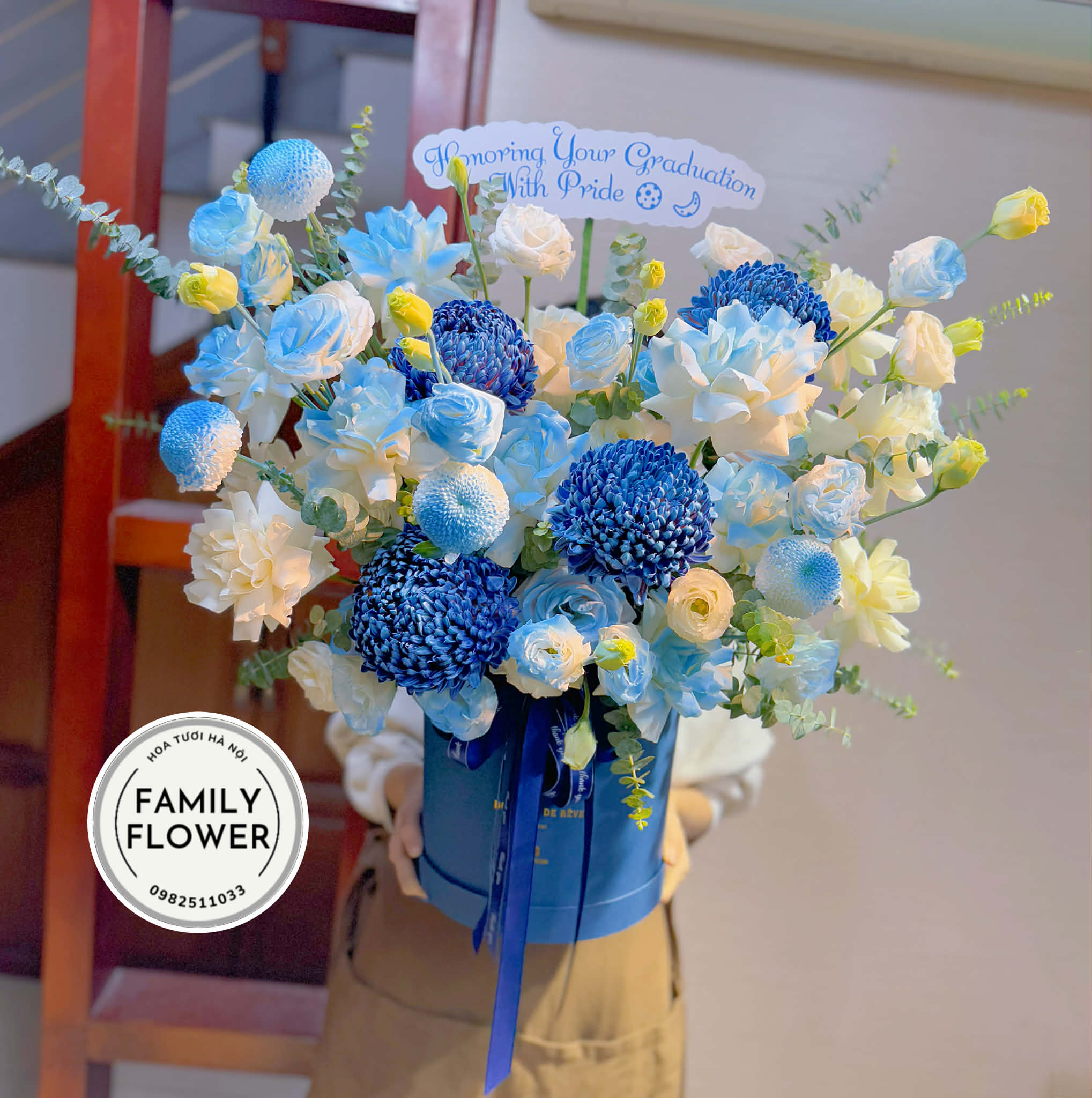Lẵng hoa xanh dương tặng sinh nhật bố ở Quận Ba Đình ! Hoa sinh nhật Ba Đình ! Mua hoa tươi Hà Nội