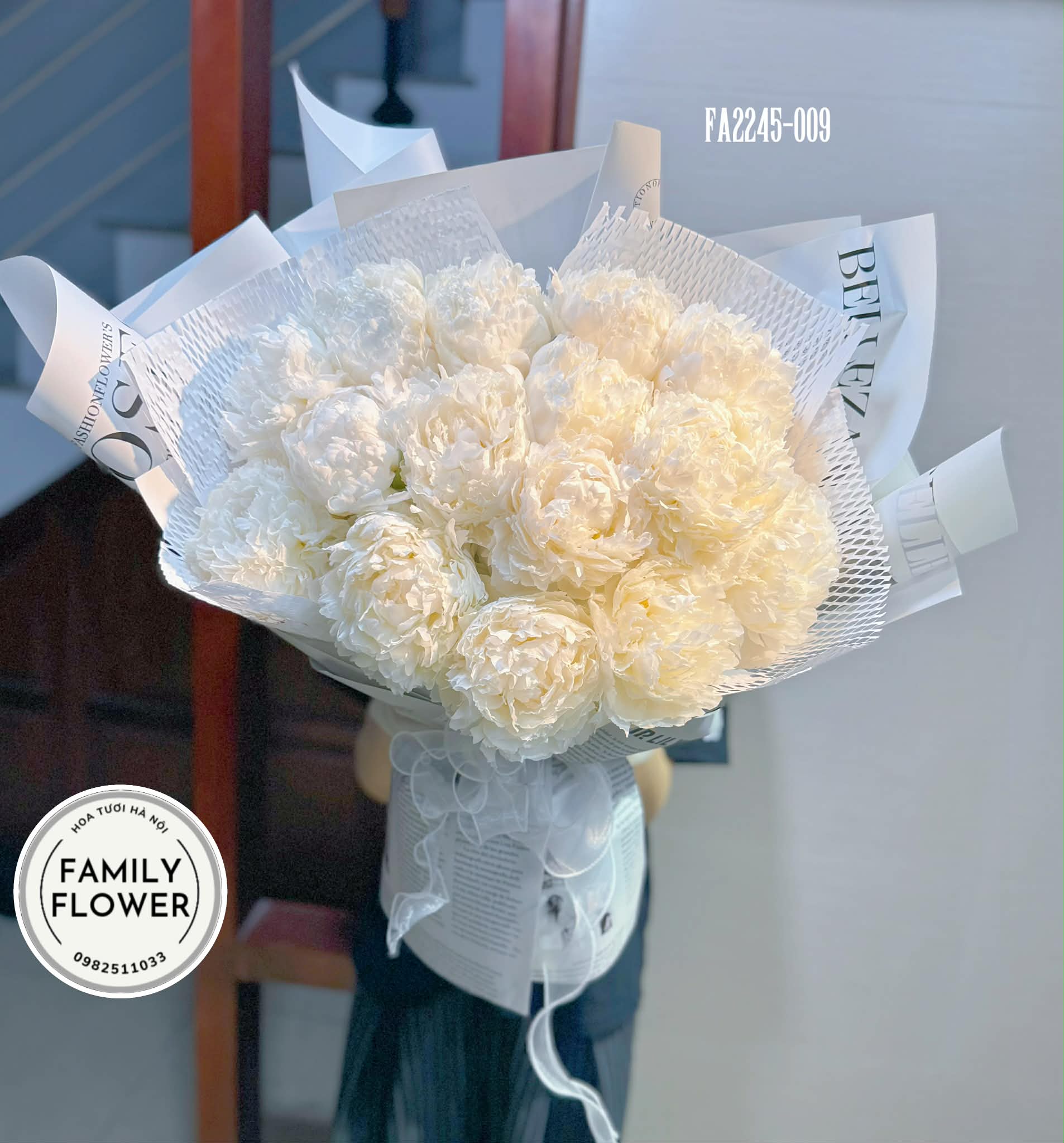 Bó hoa mẫu đơn trắng tặng mẹ , vợ nhân dịp sinh nhật Hà Nội ! Hoa mẫu đơn Hà Nội ! Mua hoa mẫu đơn