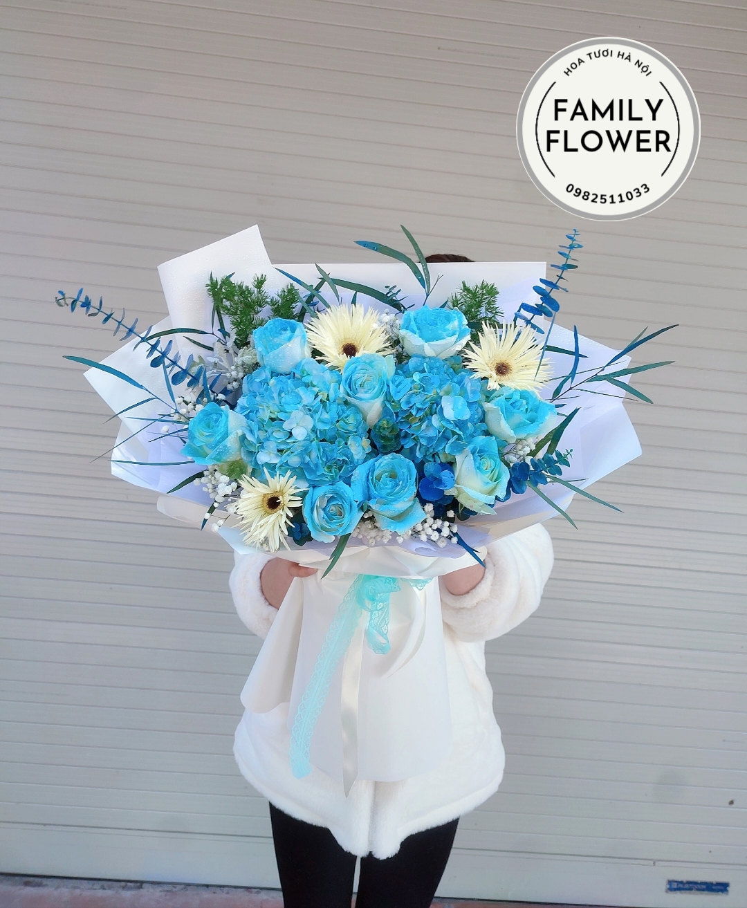 Bó hoa hồng xanh tặng sinh nhật ông xã, bạn trai đẹp ở quận Cầu giấy - Ba Đình - Hà Nội