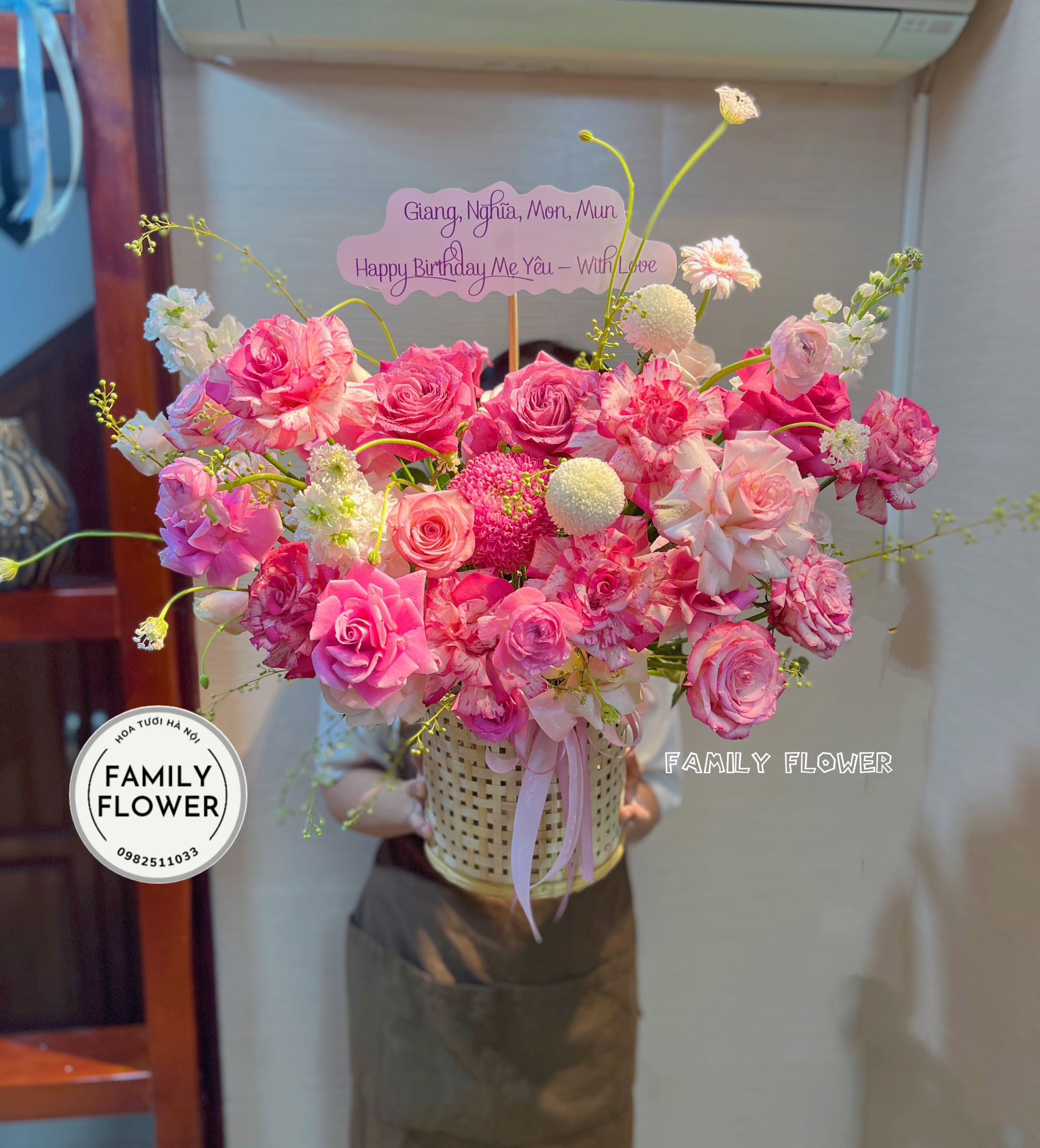Lẵng hoa tặng chúc mừng sinh nhật mẹ tại Ba Đình Hà Nội ! Mua hoa online tại Hà Nội