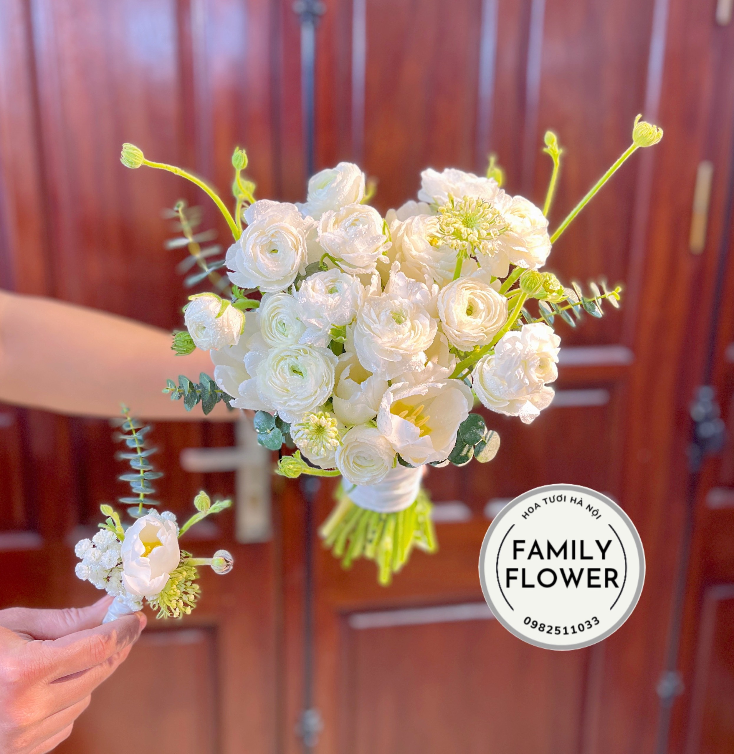 Hoa tay cầm cô dâu tulip và hoa mao lương ở Hà Nội ! Mua hoa tươi Hà Nội