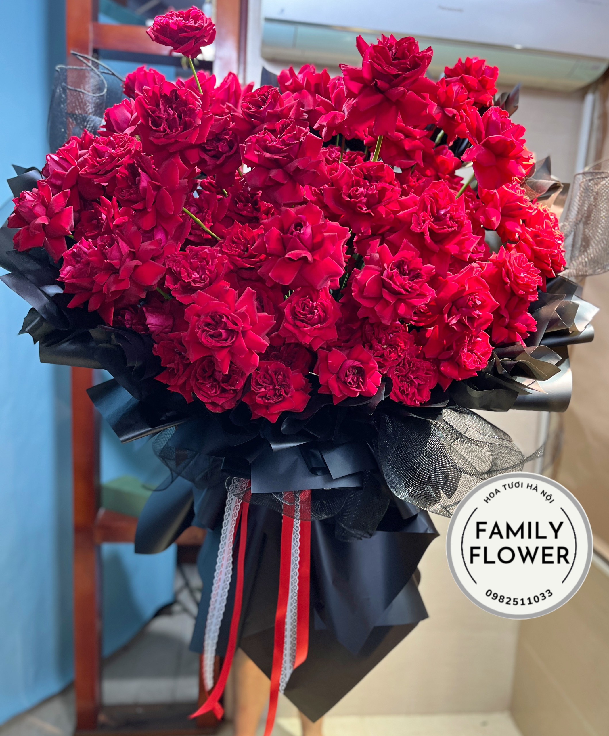 Bó hoa hồng đỏ O'hara khổng lồ tặng người yêu tại Ba Đình Hà Nội ! Hoa hồng đỏ tặng người yêu tại Hà Nội ! Mua hoa tươi online Hà Nội