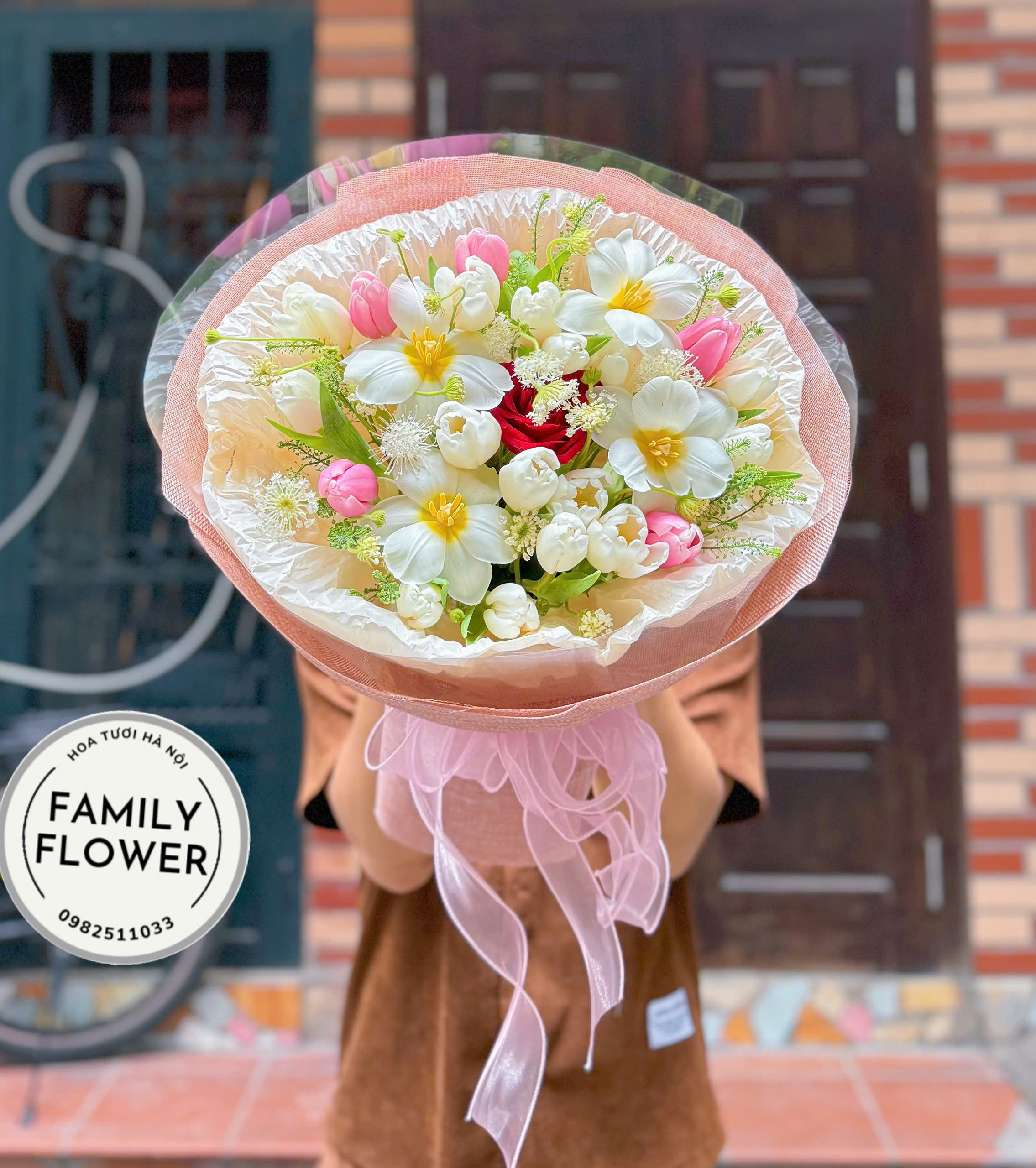 Bó hoa tulip tặng người yêu ở Hà Nội ! Mua hoa tulip Hà Nội !