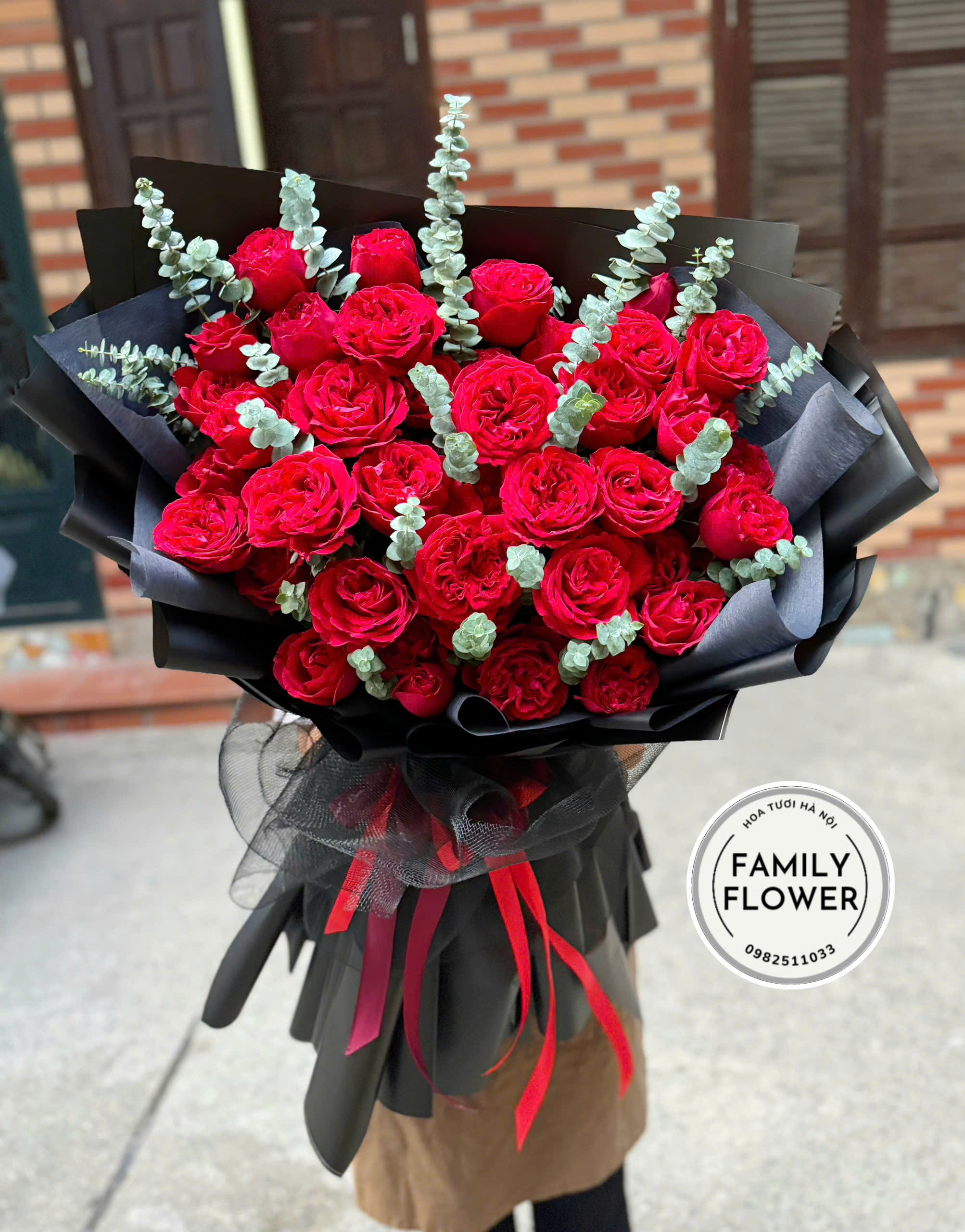 Bó hoa hồng đỏ tặng người yêu quận Hoàn Kiếm Hà Nội ! Hoa hồng đỏ Hà Nội