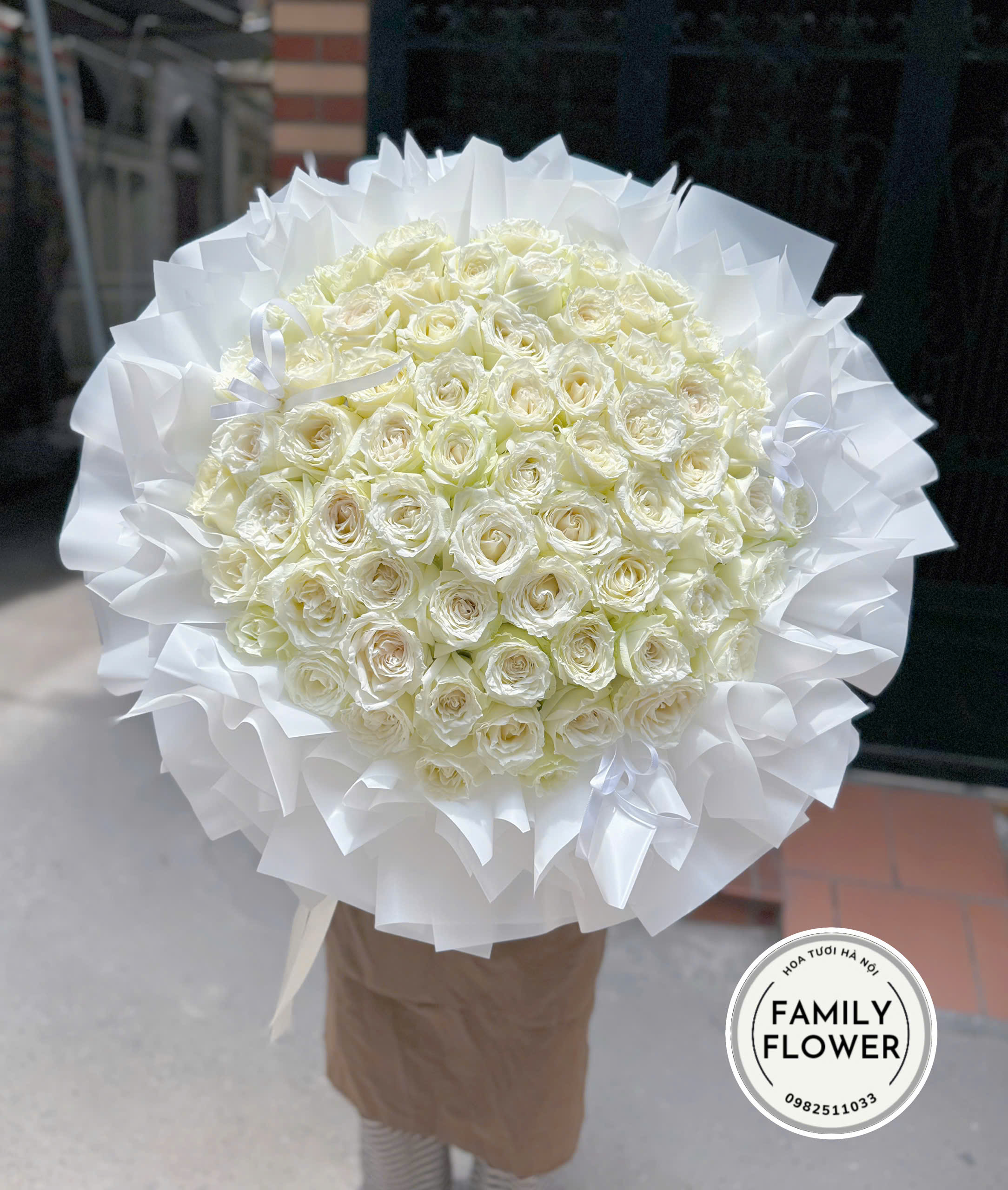 Bó hoa hồng trắng tặng người thương ở Hà Nội ! Hoa tặng người yêu Hà Nội