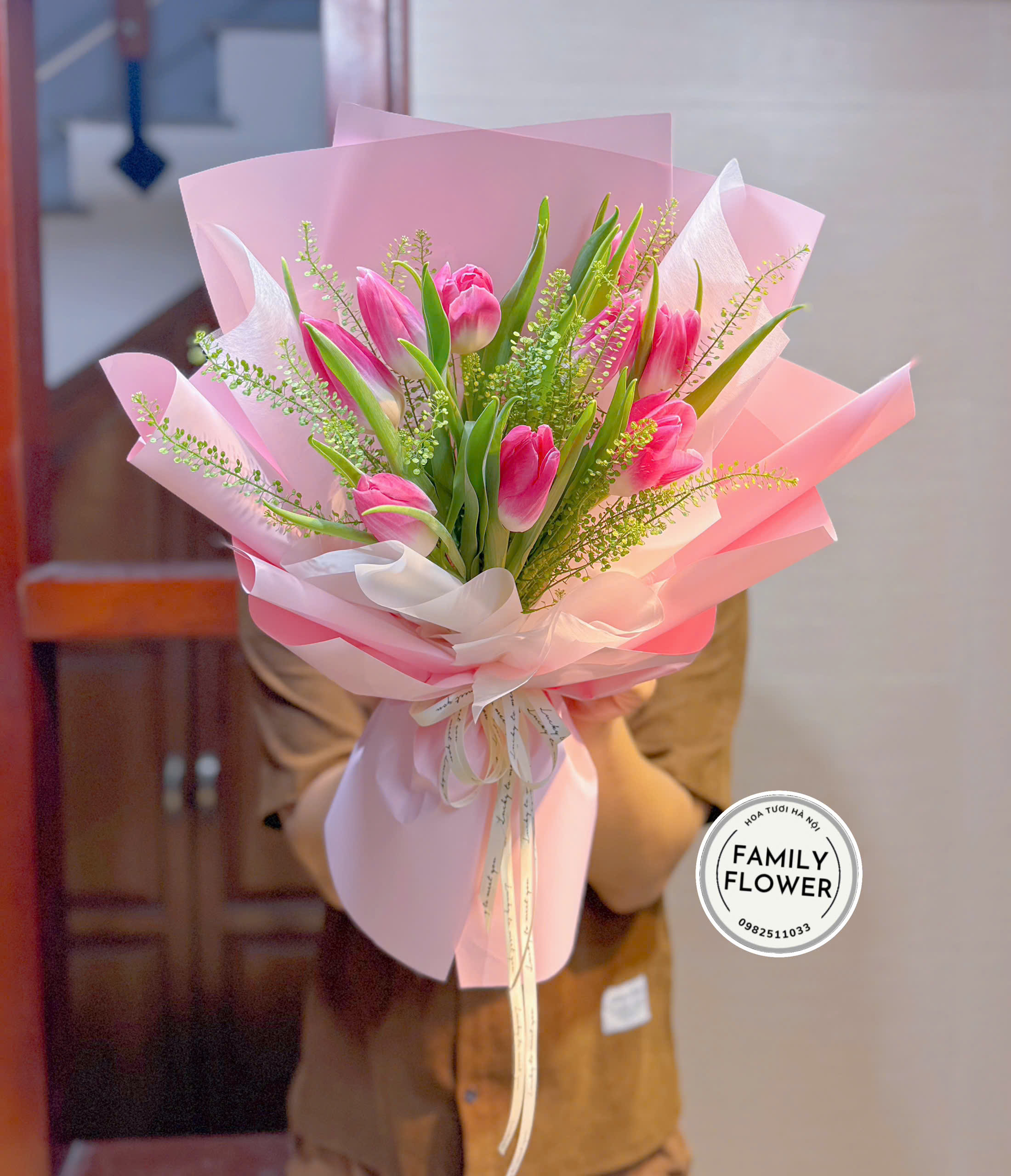 Bó hoa tulip hồng tặng sinh nhật bạn gái quận Đống Đa Hà Nội ! Hoa sinh nhật Hà Nội