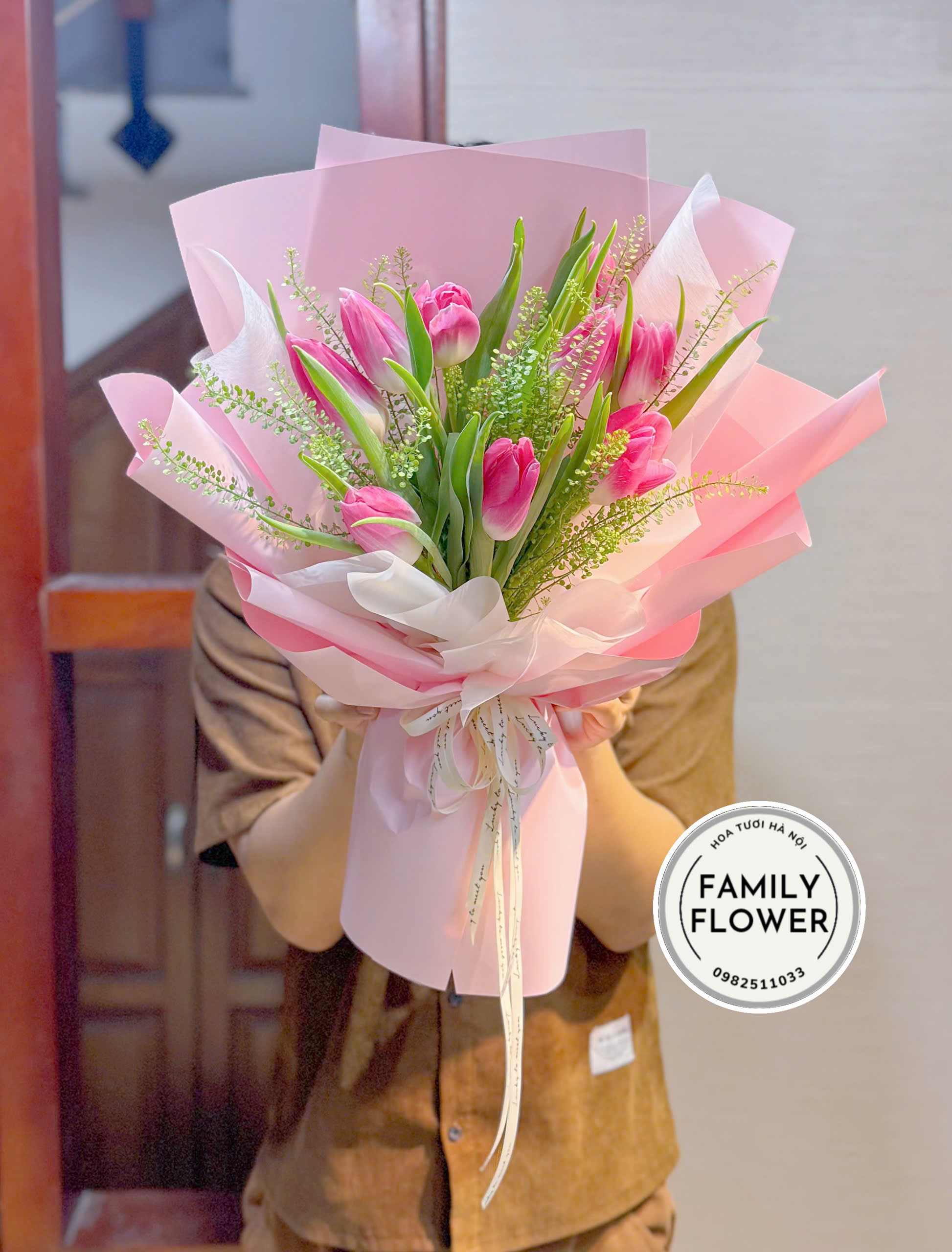 Bó hoa tulip hồng tặng sinh nhật bạn gái quận Đống Đa Hà Nội ! Hoa sinh nhật Hà Nội