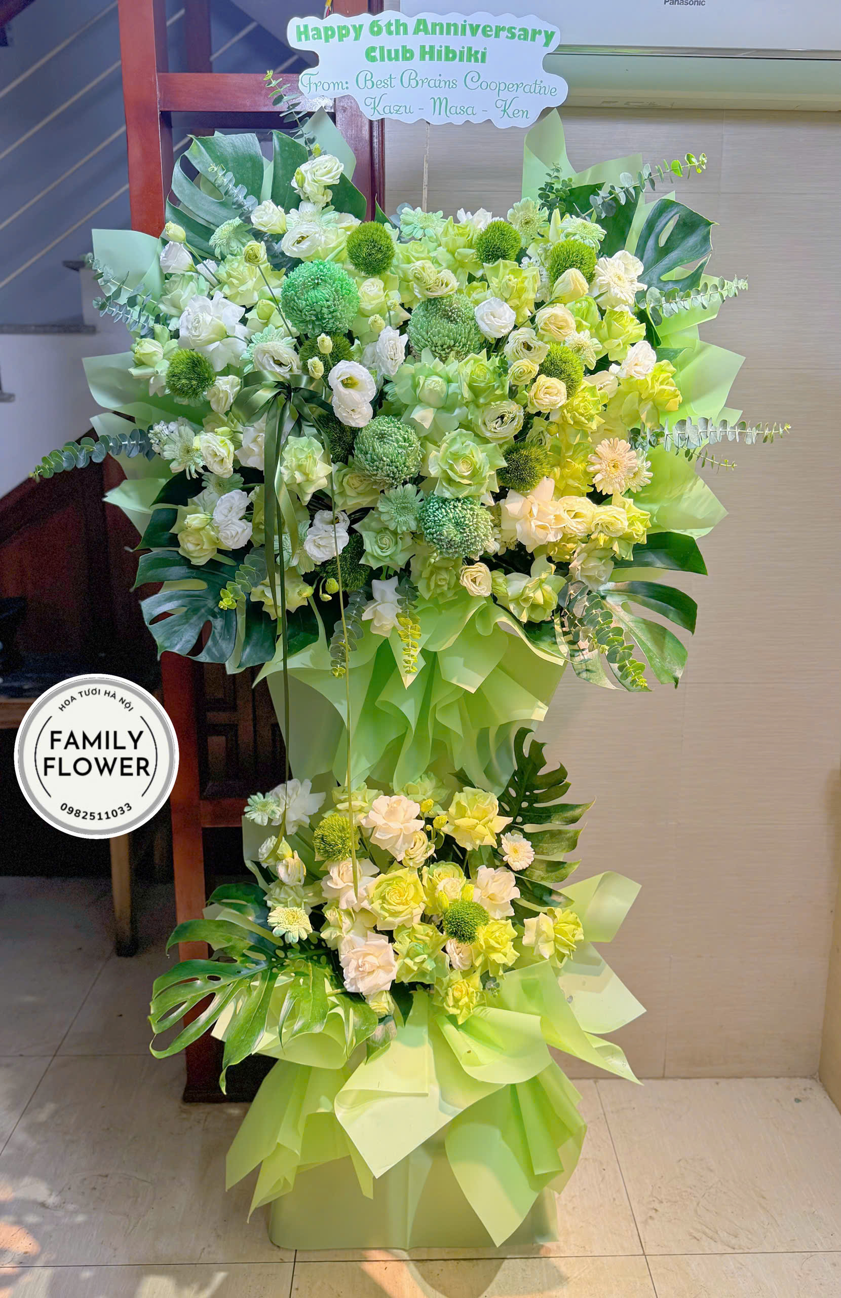 Kệ hoa tone xanh chúc mừng sự kiện ở Linh Lang Ba Đình Hà Nội ! Hoa tươi Ba Đình