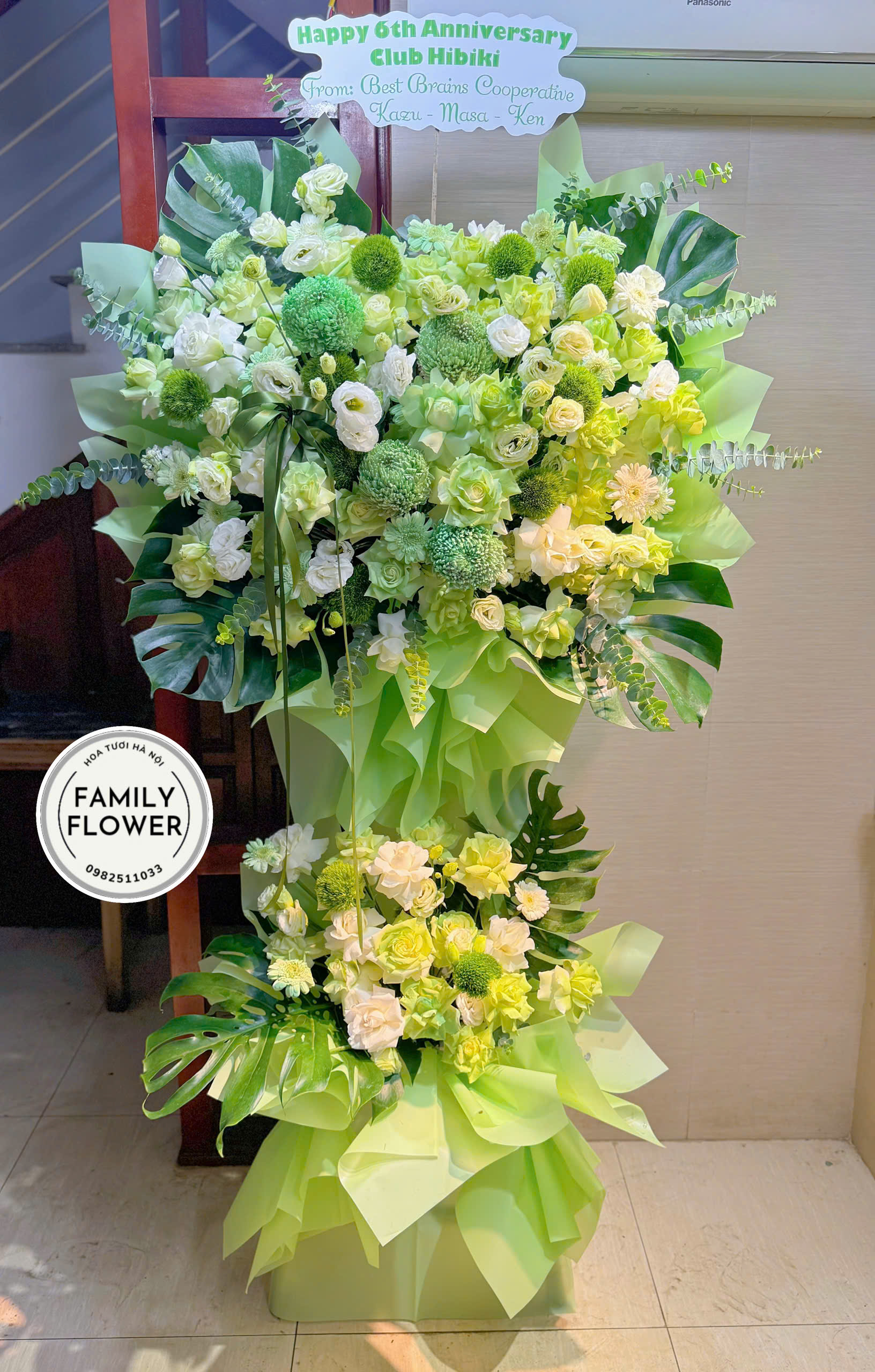 Kệ hoa tone xanh chúc mừng sự kiện ở Linh Lang Ba Đình Hà Nội ! Hoa tươi Ba Đình