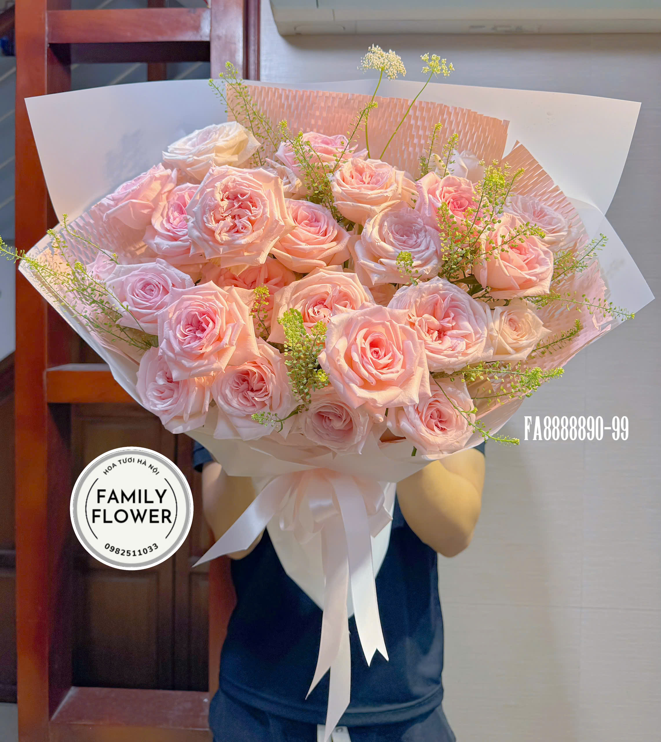 Bó hoa hồng ohara tặng bạn gái nhân dịp sinh nhật ở quận ba đình . hoa sinh nhật Hà Nội famiy flower