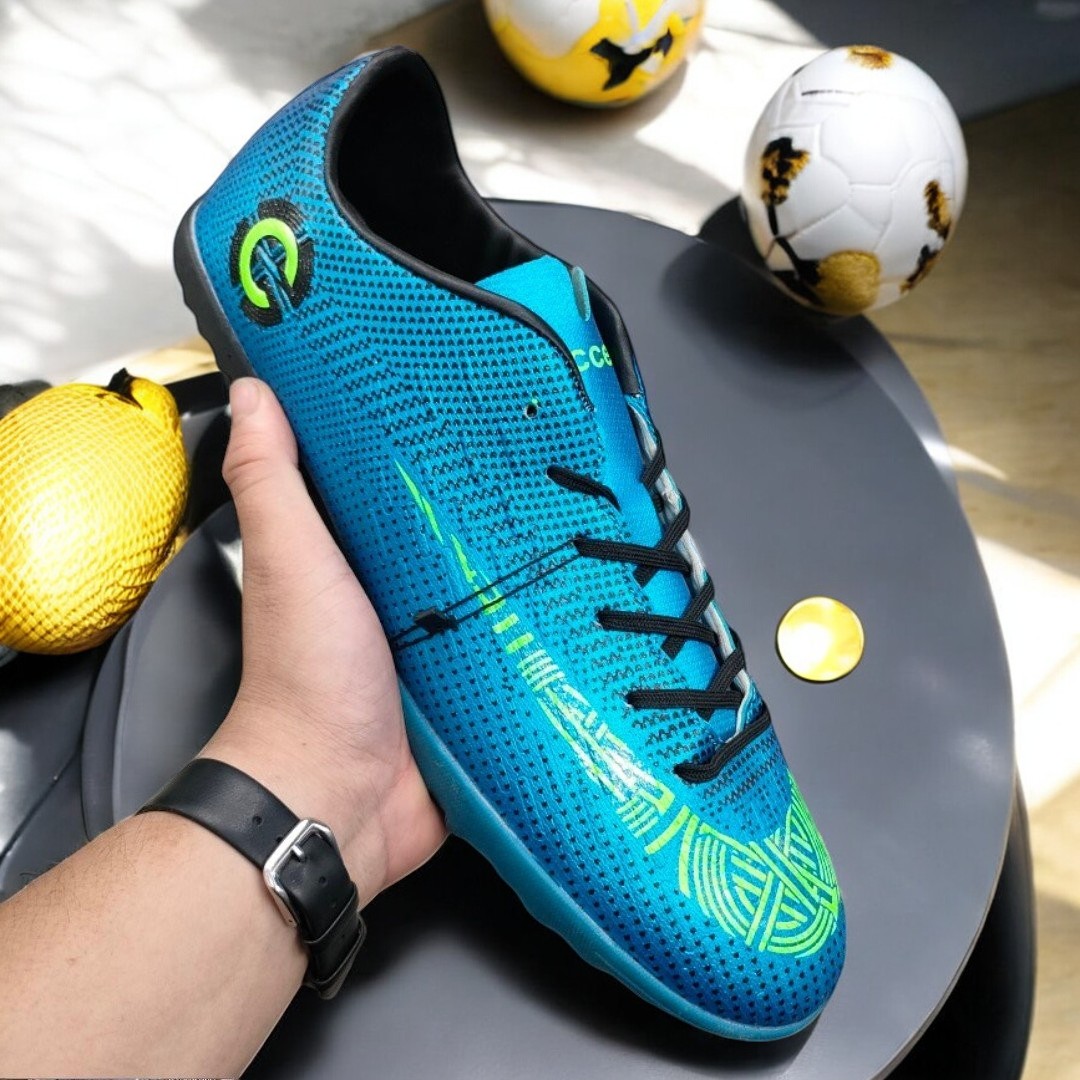 Giày đá bóng nam big size – Lựa chọn hoàn hảo cho cầu thủ lớn