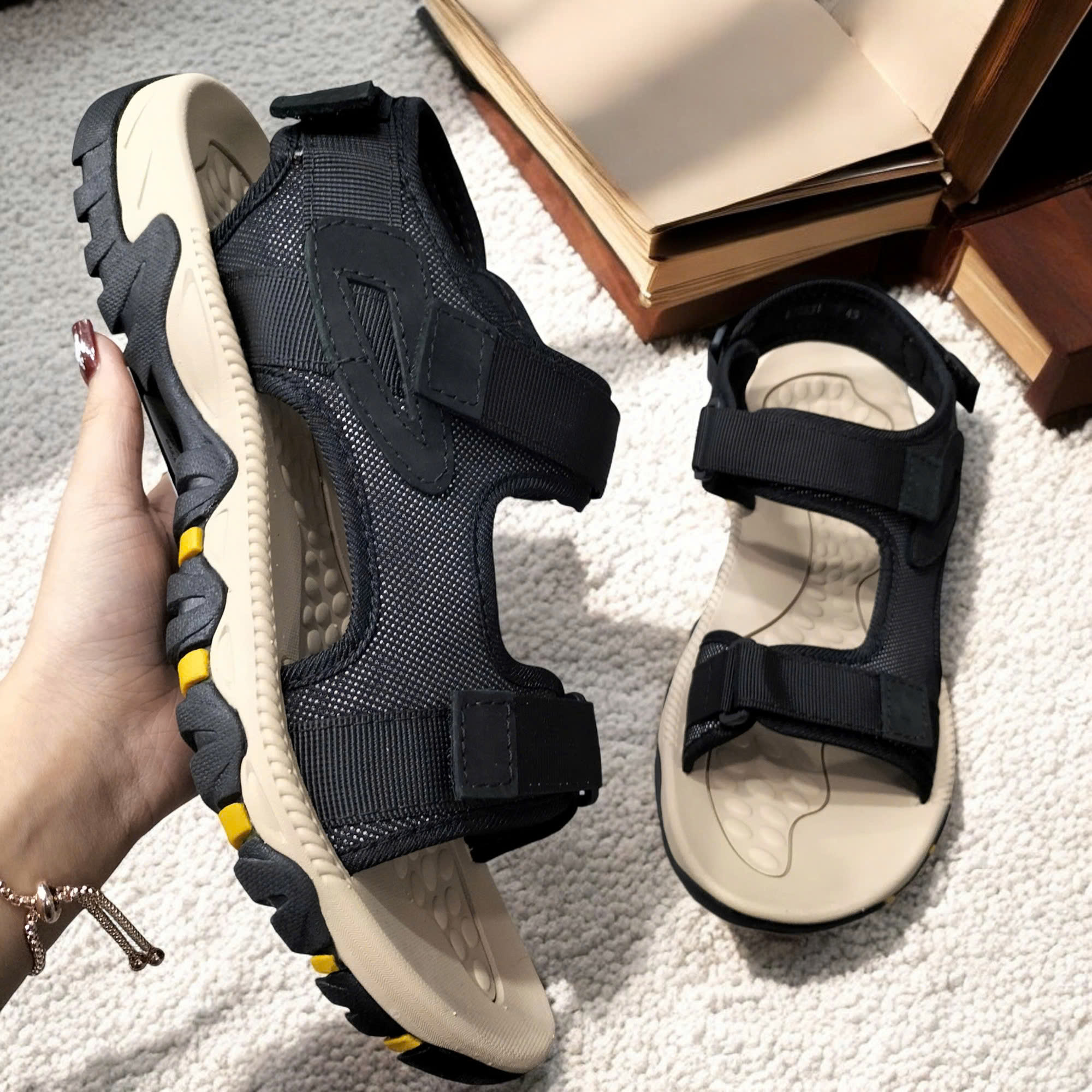 5 Tips Phối Đồ Với Sandal Nam Big Size Giúp Hack Dáng Đỉnh Cao