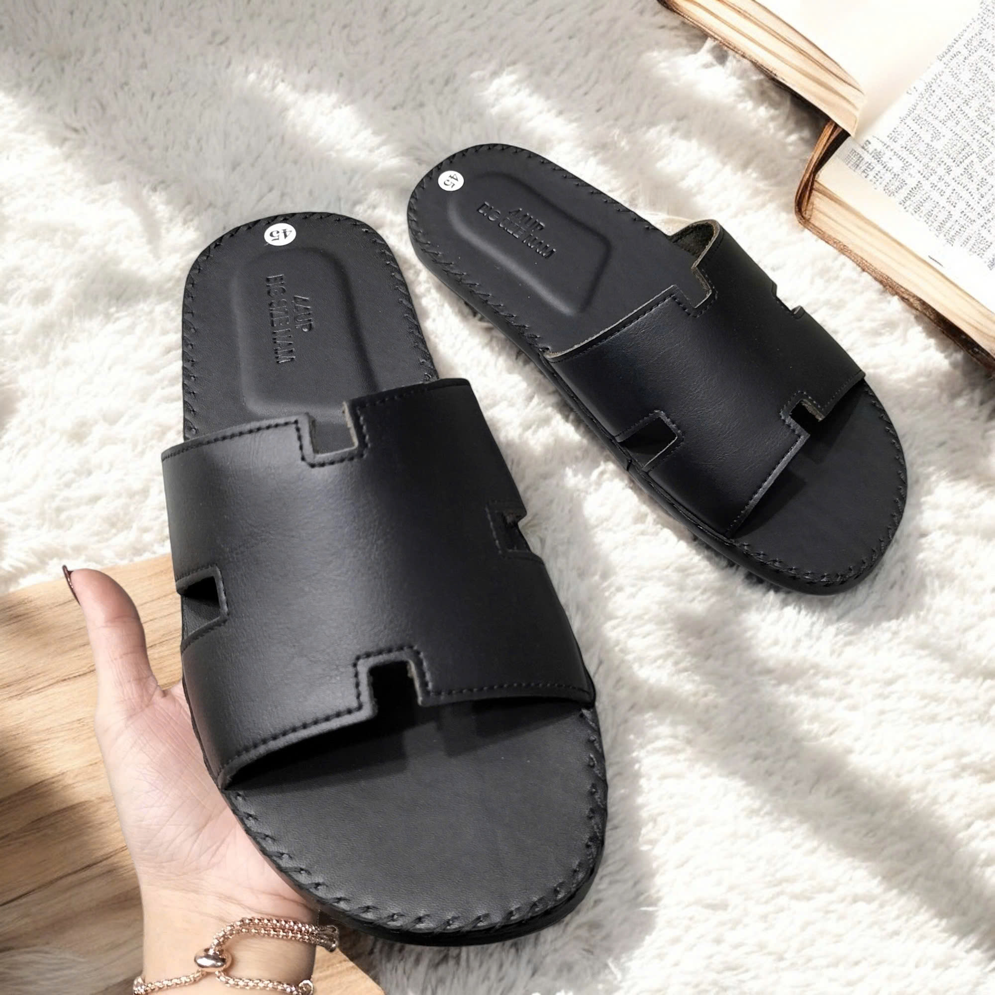 Dép Da Chữ H Big Size Nam: Biểu Tượng Đẳng Cấp Cho Đàn Ông