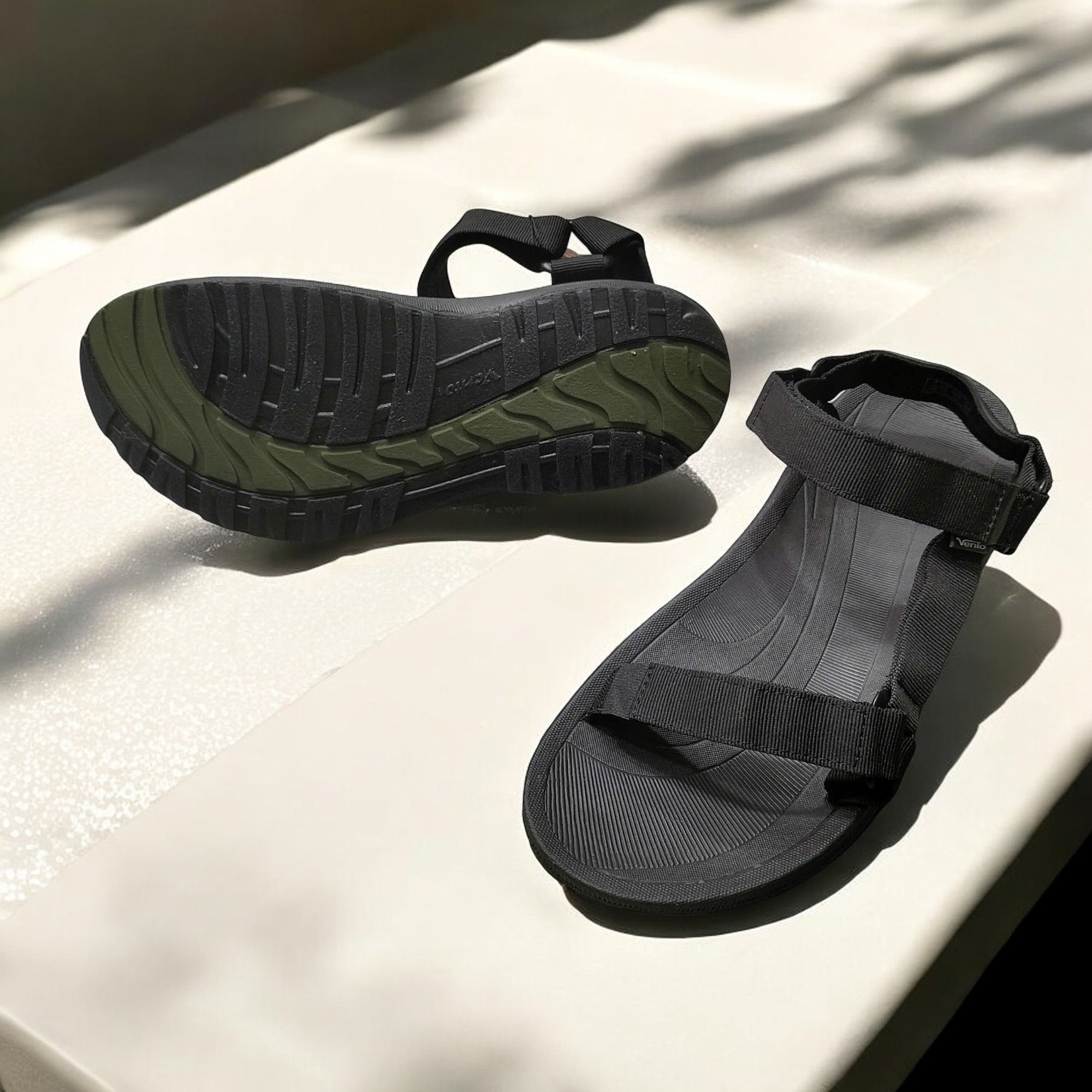 Tạm Biệt Bí Bách, Chào Hè Sảng Khoái Cùng Với Sandal Big Size Tại 44UP