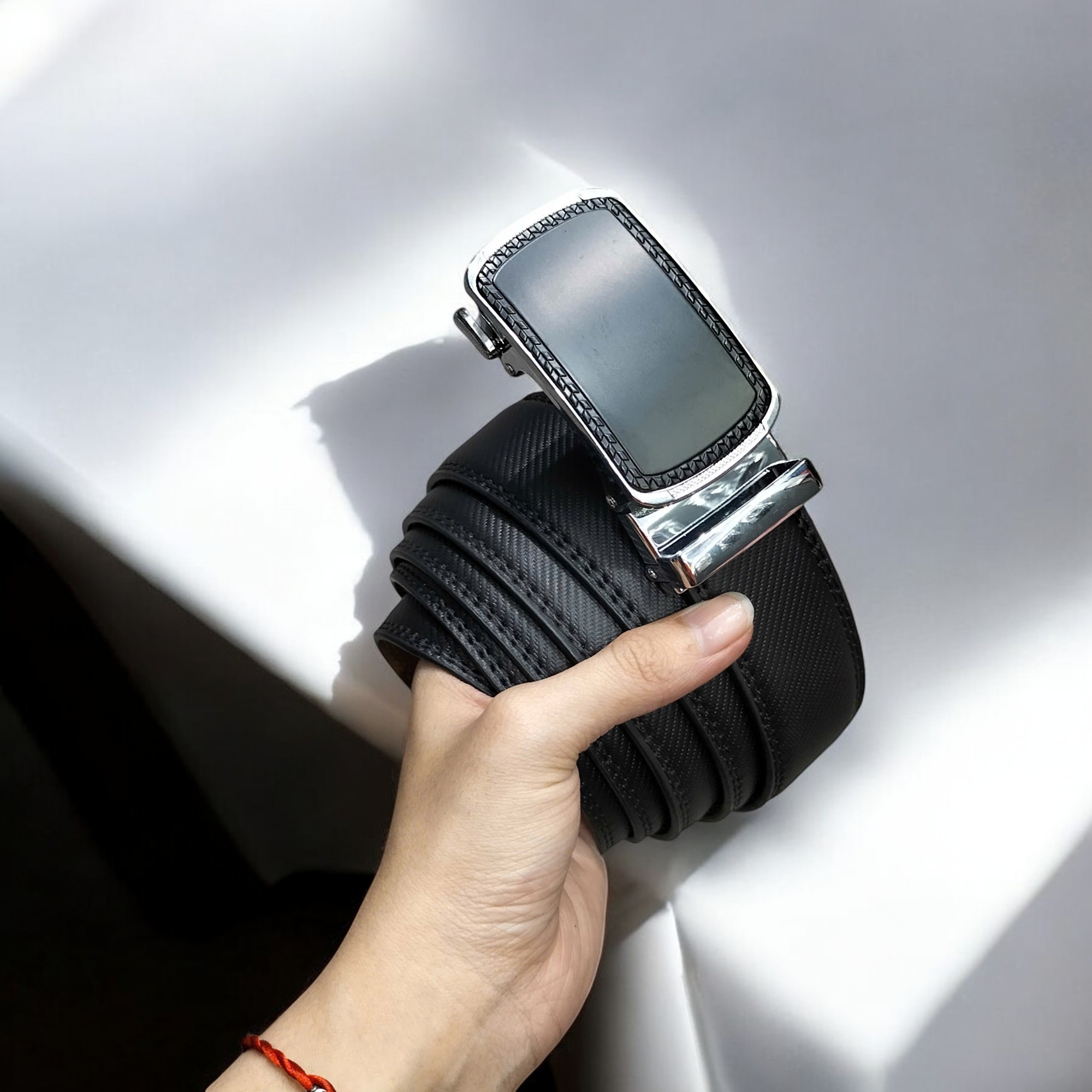 Thắt Lưng Nam Big Size: Bí Quyết Chọn 'Điểm Nhấn Hoàn Hảo' Cho Quý Ông