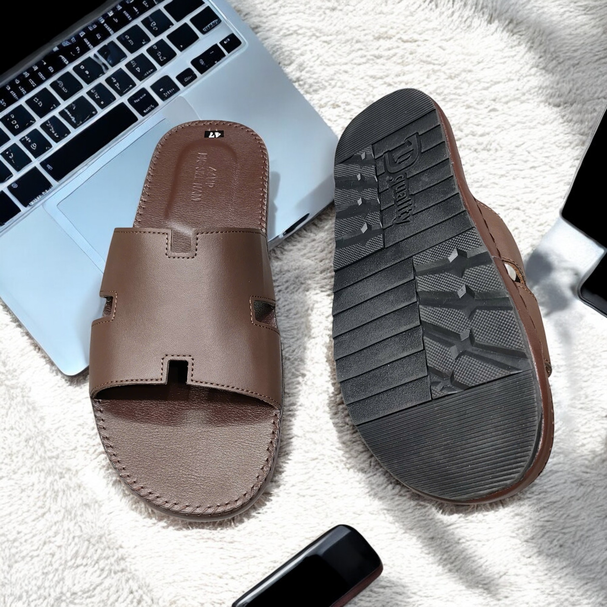 Dép Da Chữ H Big Size – Đơn Giản, Sang Trọng & Chuẩn Phong Cách Nam