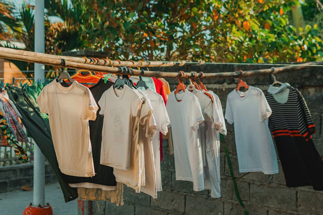 Tẩy Mốc Quần Áo: 7 Cách Cứu Cánh Trang Phục Cực Hiệu Quả