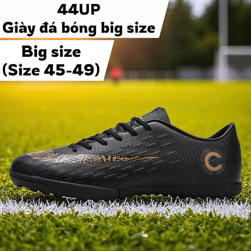 Chọn Giày Cỏ Nhân Tạo Big Size (TF): Bí Quyết Cho Người Chân Bè