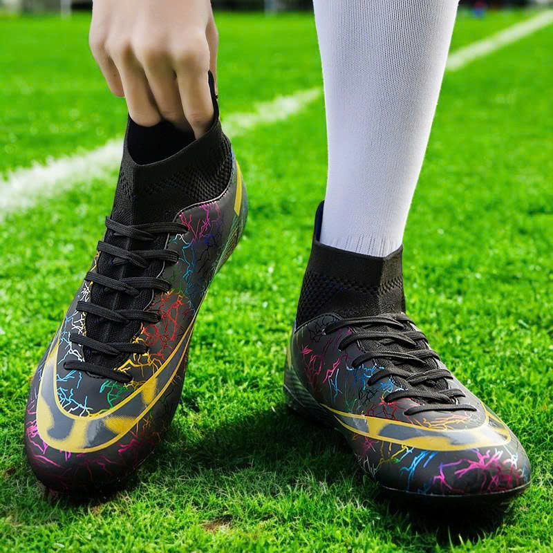 Bí Kíp Chọn Giày Bóng Đá Big Size Cho Người Mới Bắt Đầu