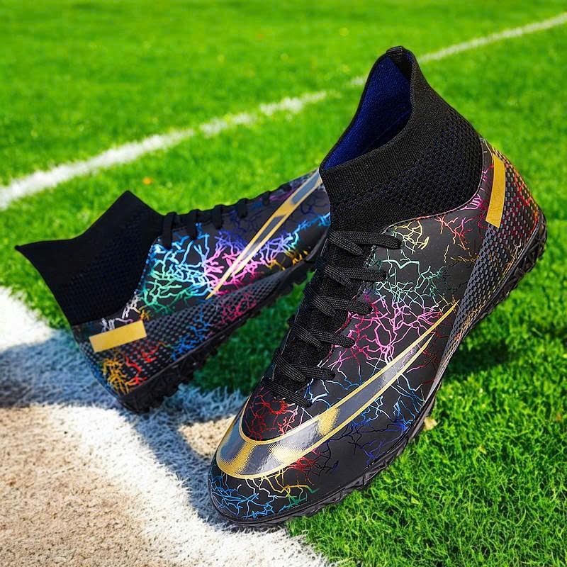 Cách Phân Biệt Các Loại Giày Bóng Đá (TF, FG, IC)