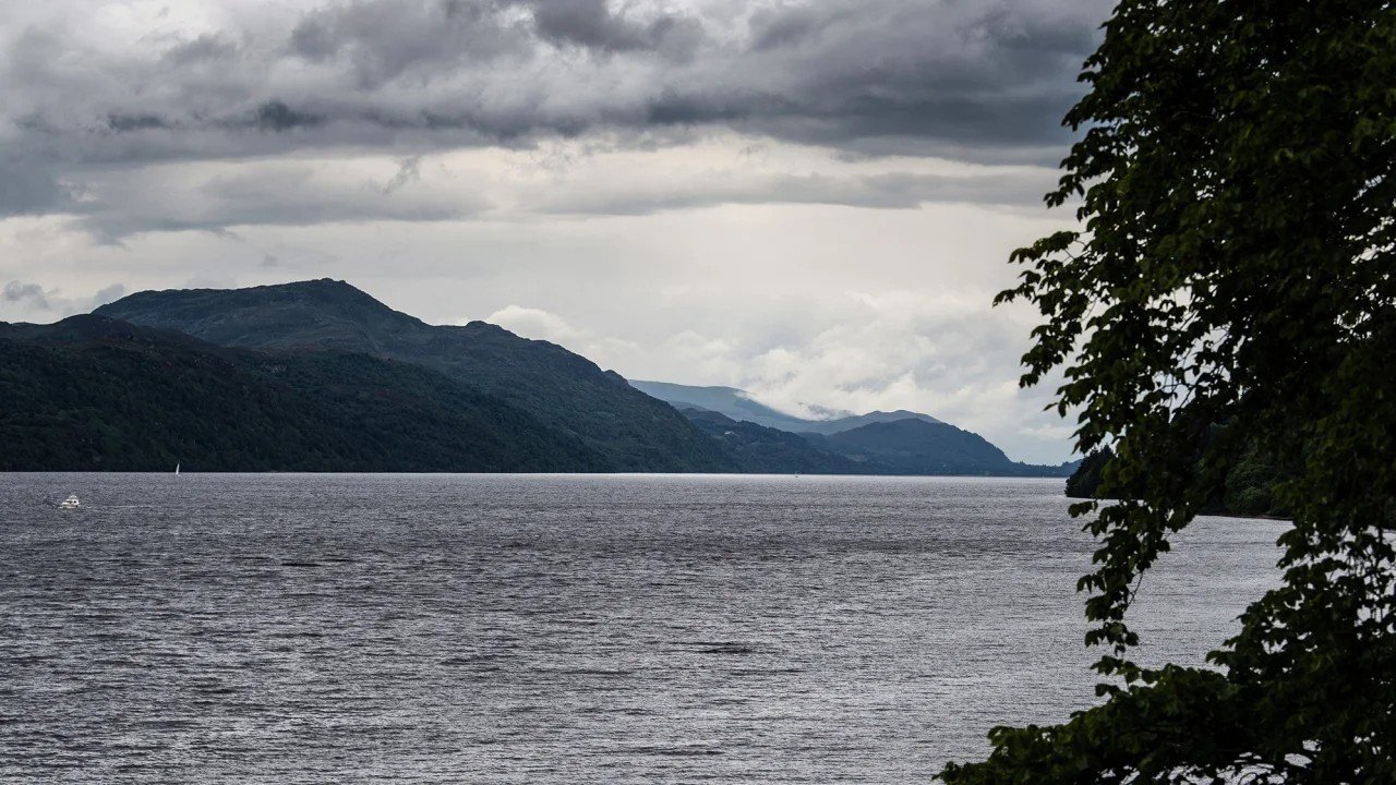 Săn thủy quái hồ Loch Ness, điểm đến nổi tiếng Scotland