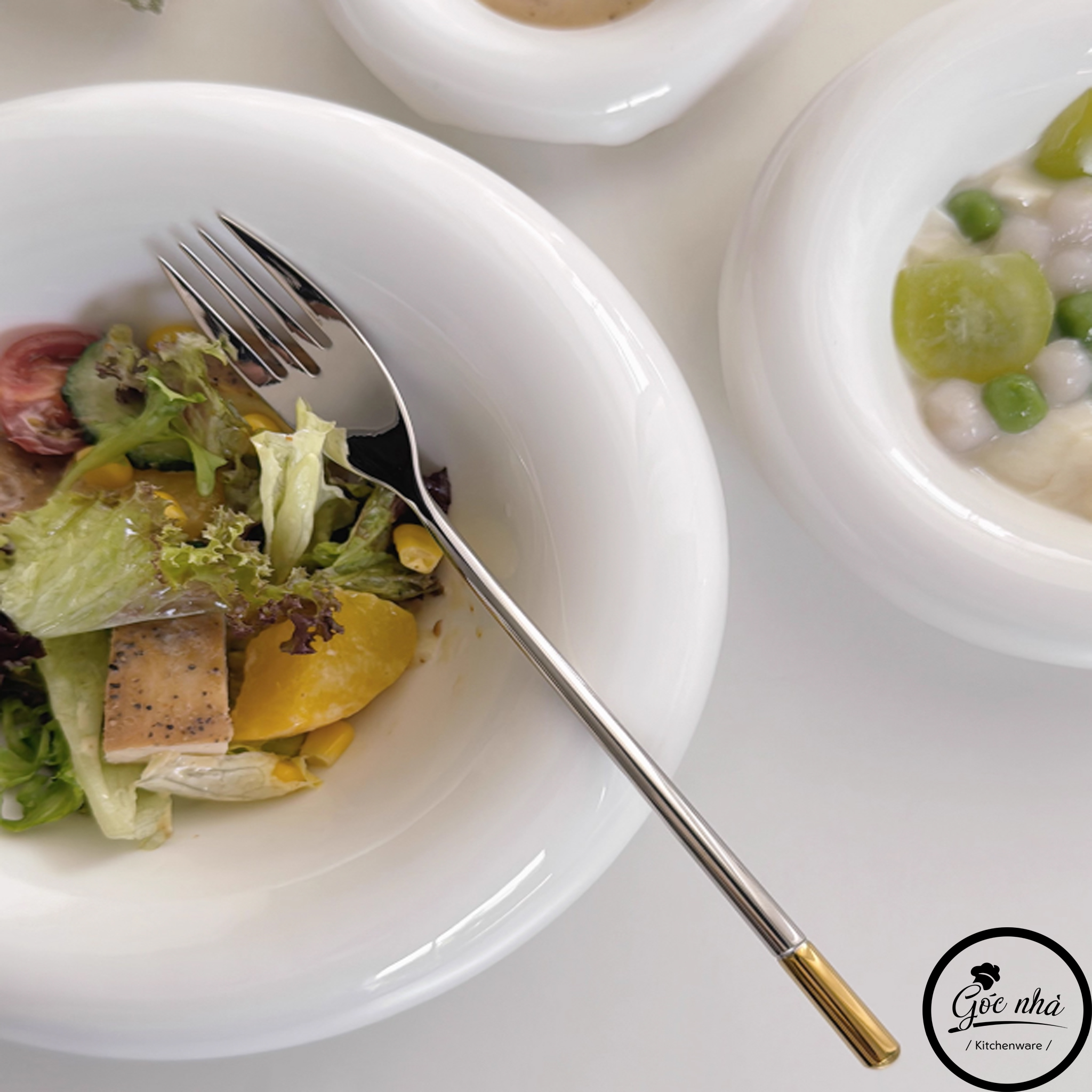 Suncrest Cutlery - Họa tiết chuôi vàng