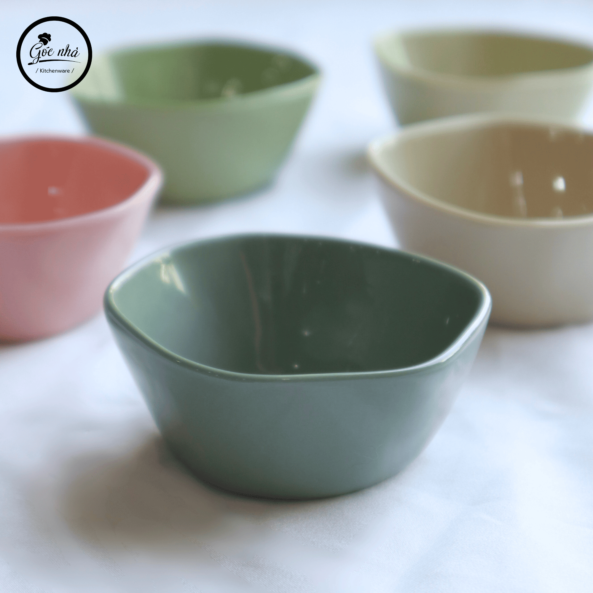 Chén Chấm Méo Sứ Xương Color Pop
