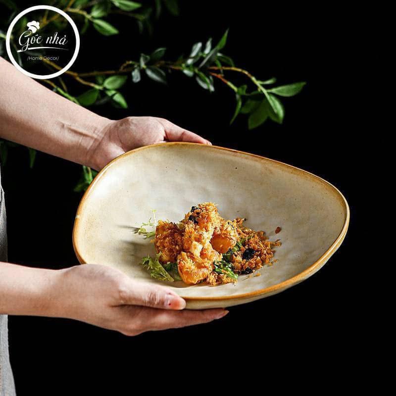 Dĩa Salad tam giác Sedy đất nặn