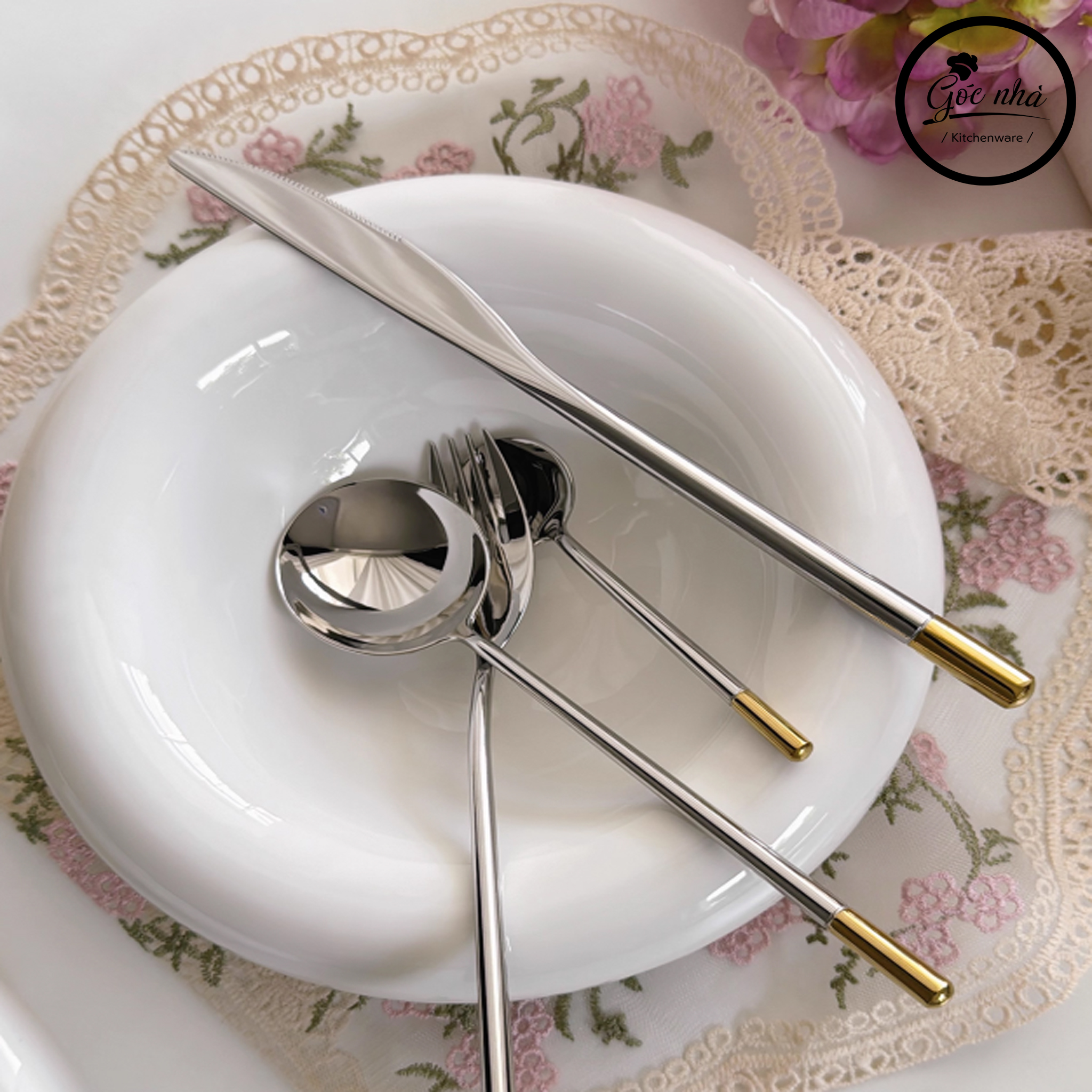 Suncrest Cutlery - Họa tiết chuôi vàng