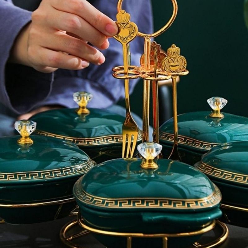 Khay mứt quả táo khung vàng