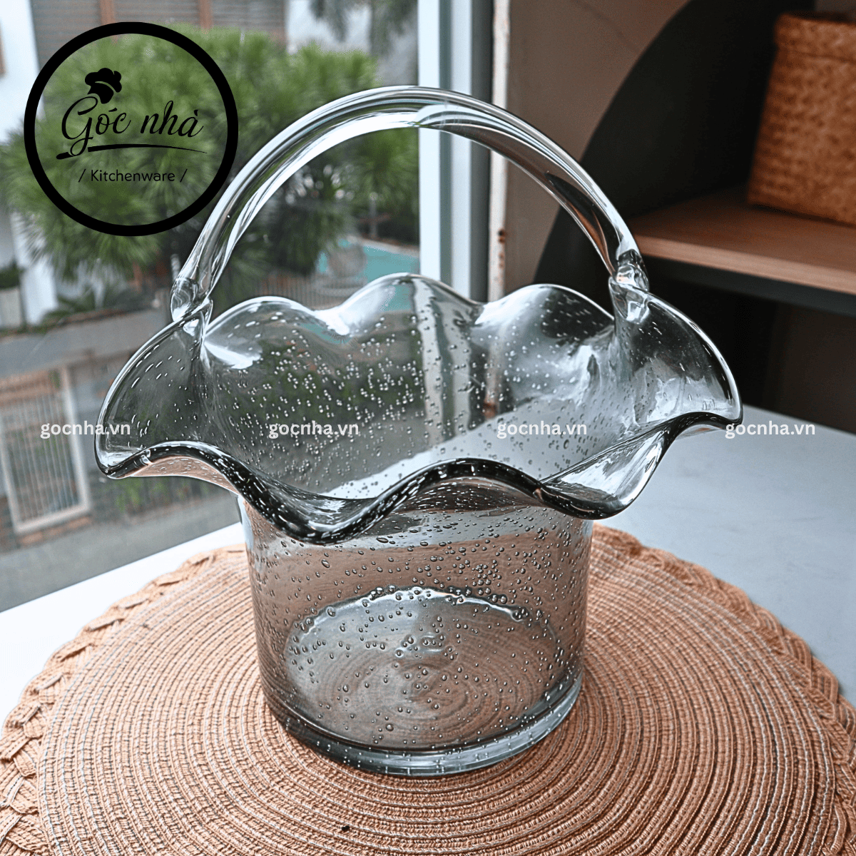 Bình Hoa Thuỷ Tinh Dáng Loe