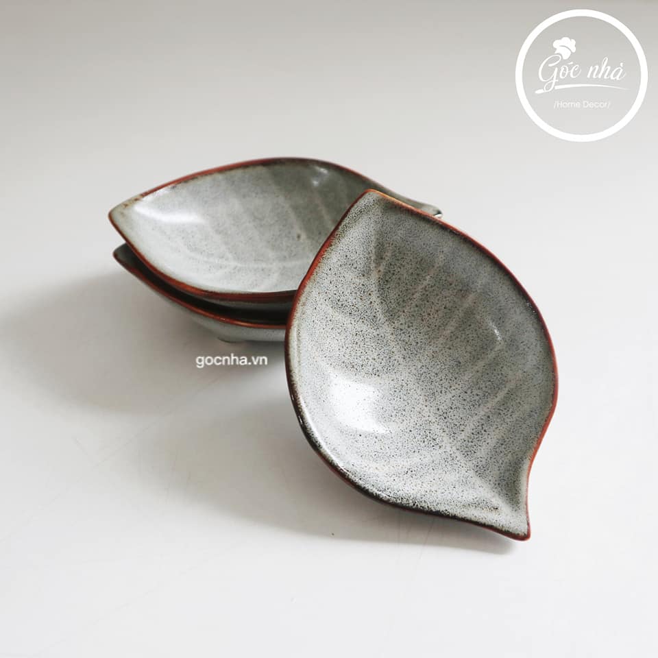 BST Amber Labra hoả biến