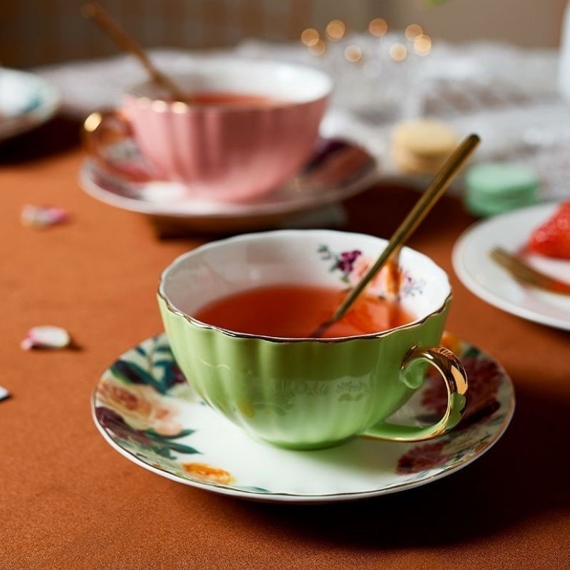 Tách trà chiều Rosy