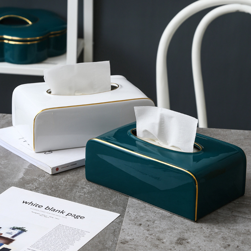 Hộp giấy trơn viền vàng