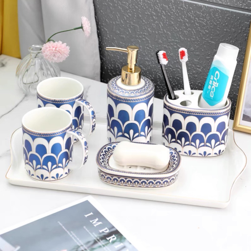 Set Nhà Tắm Royal Bathroom Set ( Kèm khay)
