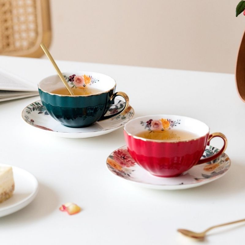 Tách trà chiều Rosy