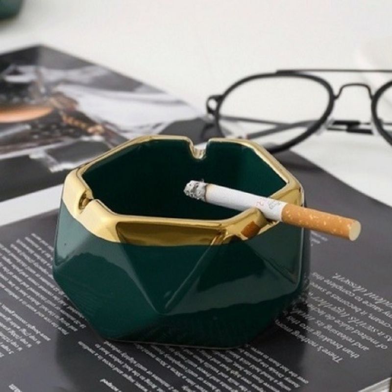 Gạt tàn tròn viền vàng