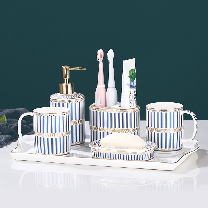 Set Nhà Tắm Royal Bathroom Set ( Kèm khay)