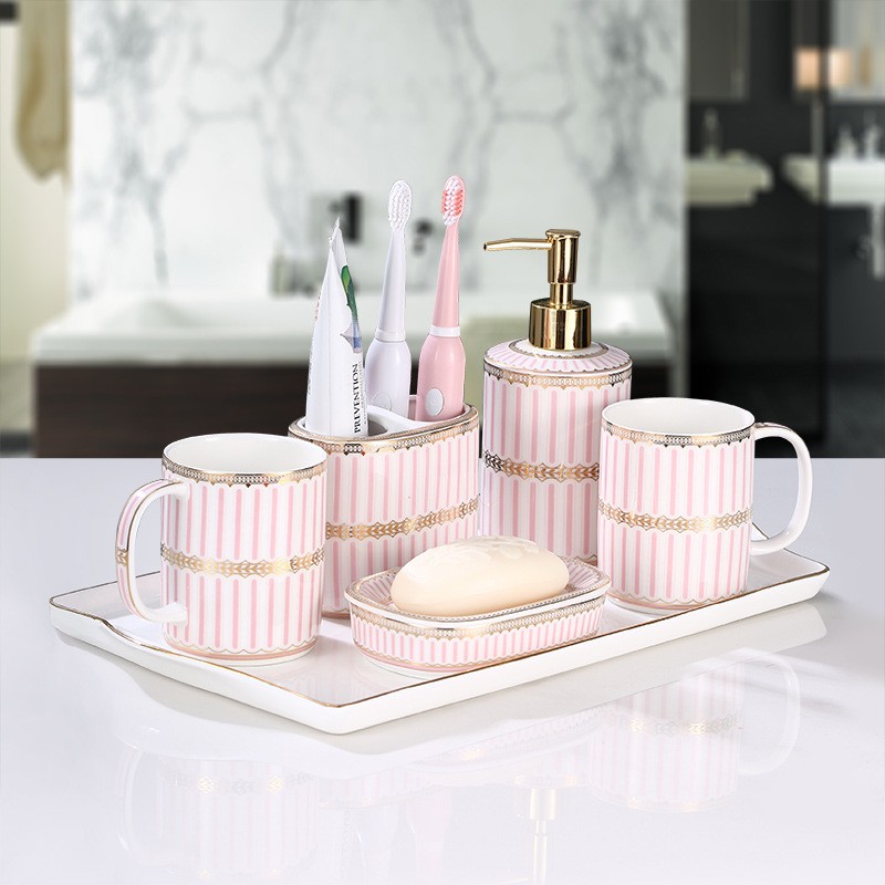 Set Nhà Tắm Royal Bathroom Set ( Kèm khay)